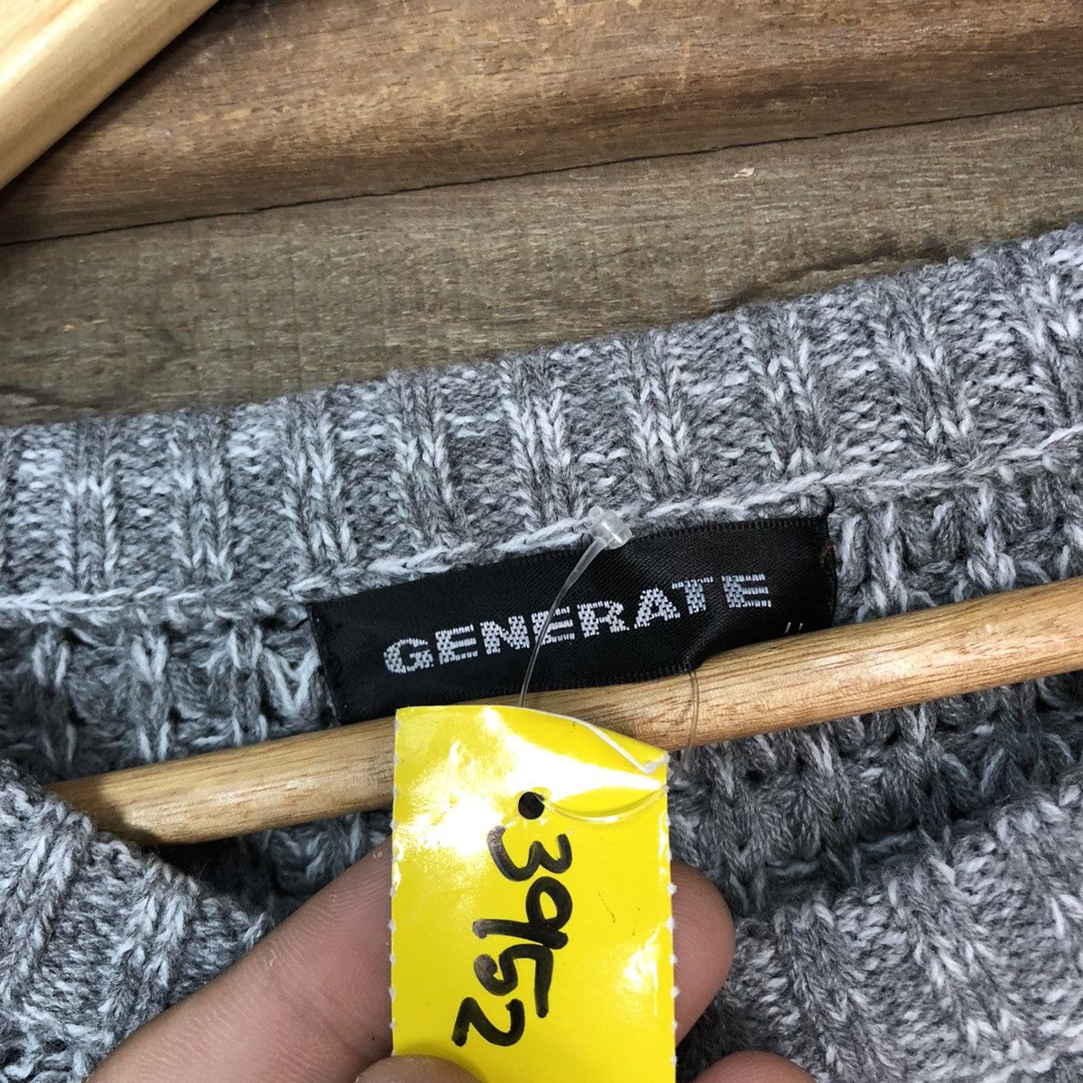 Vintage Generate White Grey Soft Fur Shaggy Knitwear #3952 Size US XL / EU 56 / 4 - 10 Thumbnail