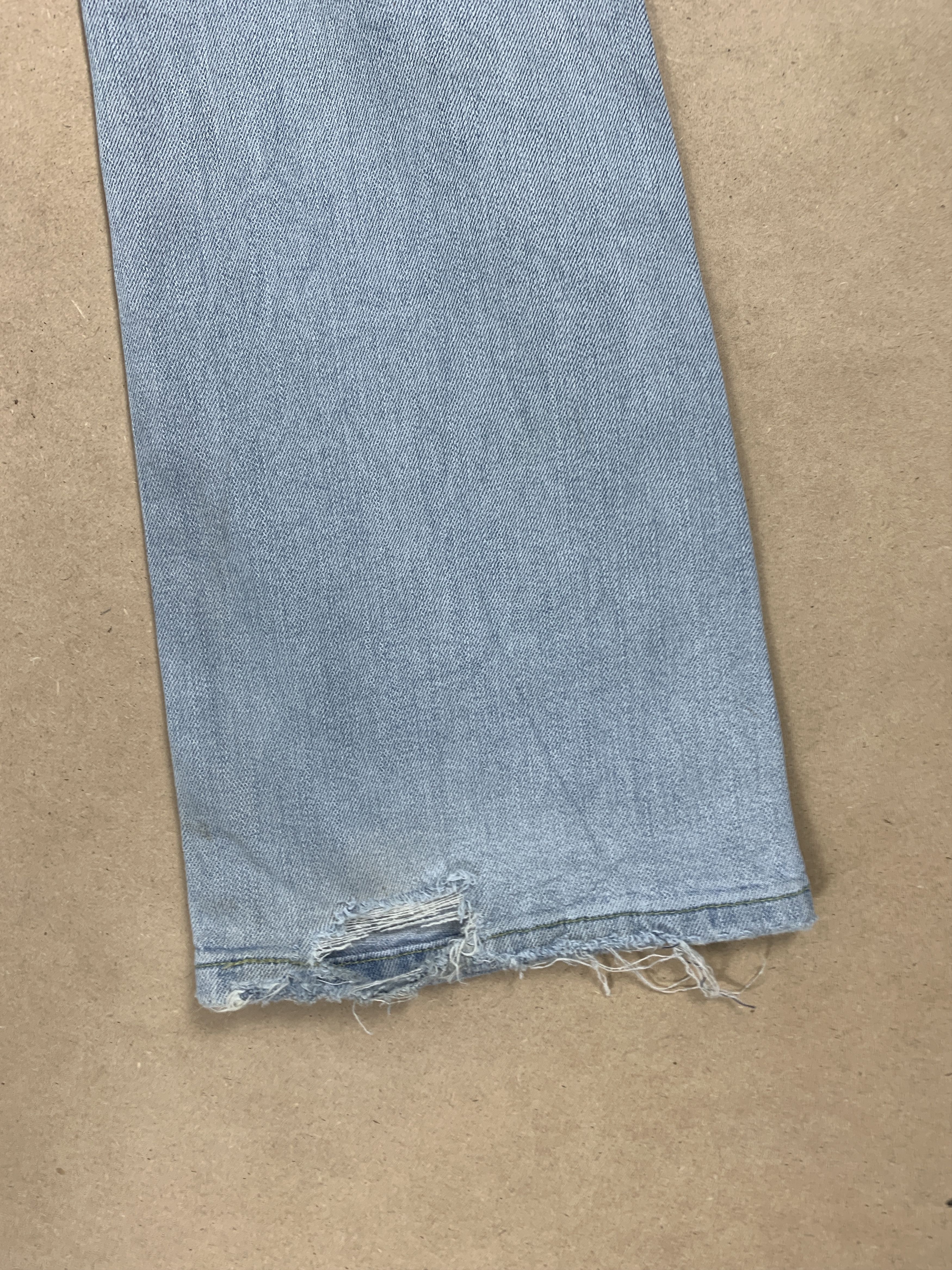 Levi's Vintage Levis 318 Bootcut Distressed Light Wash Jeans P0179 Size 27" / US 4 / IT 40 - 7 Thumbnail