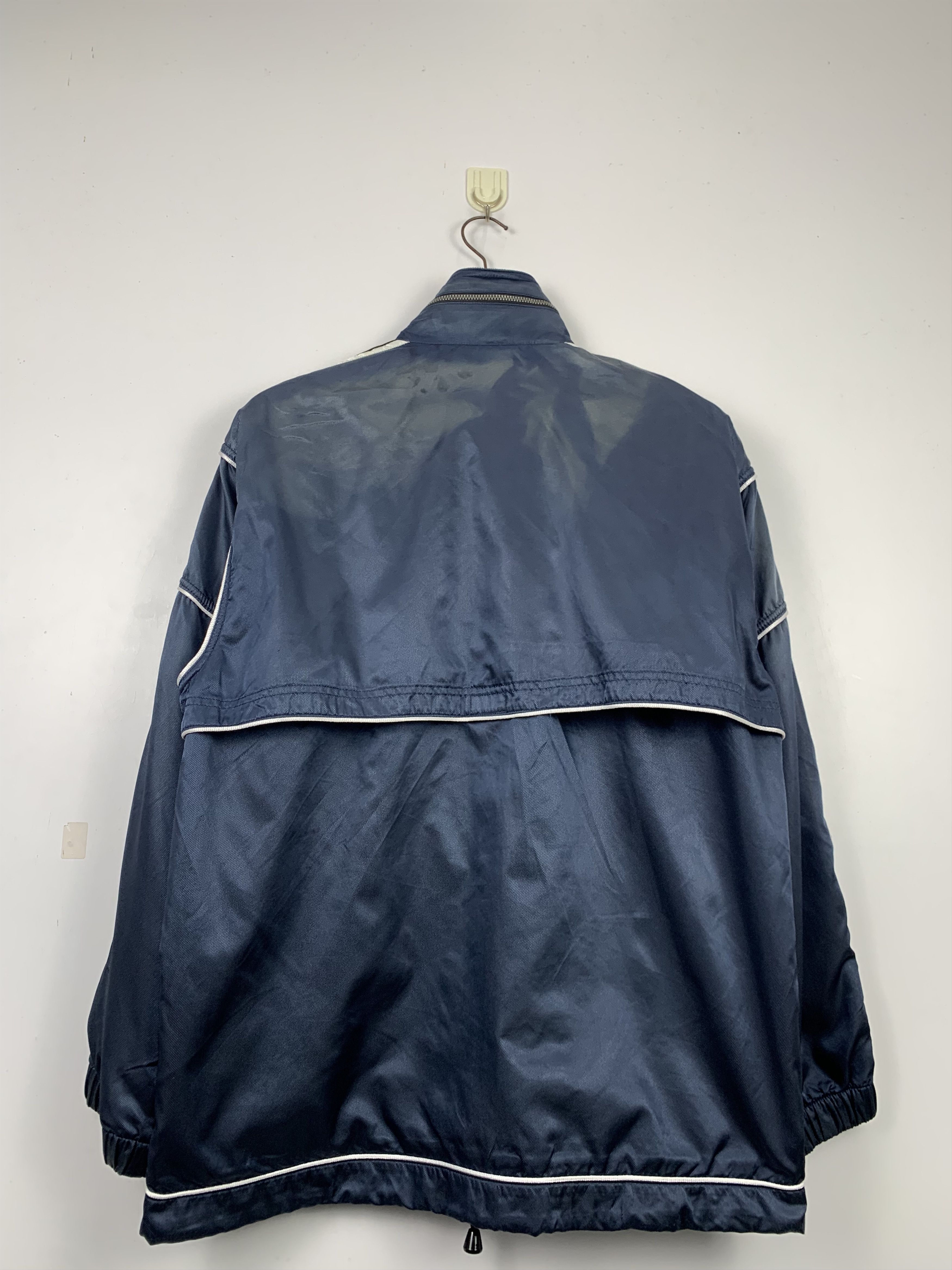 Asics Vintage Asics Sportswear Sunfaded Windbreaker Size US S / EU 44-46 / 1 - 8 Thumbnail