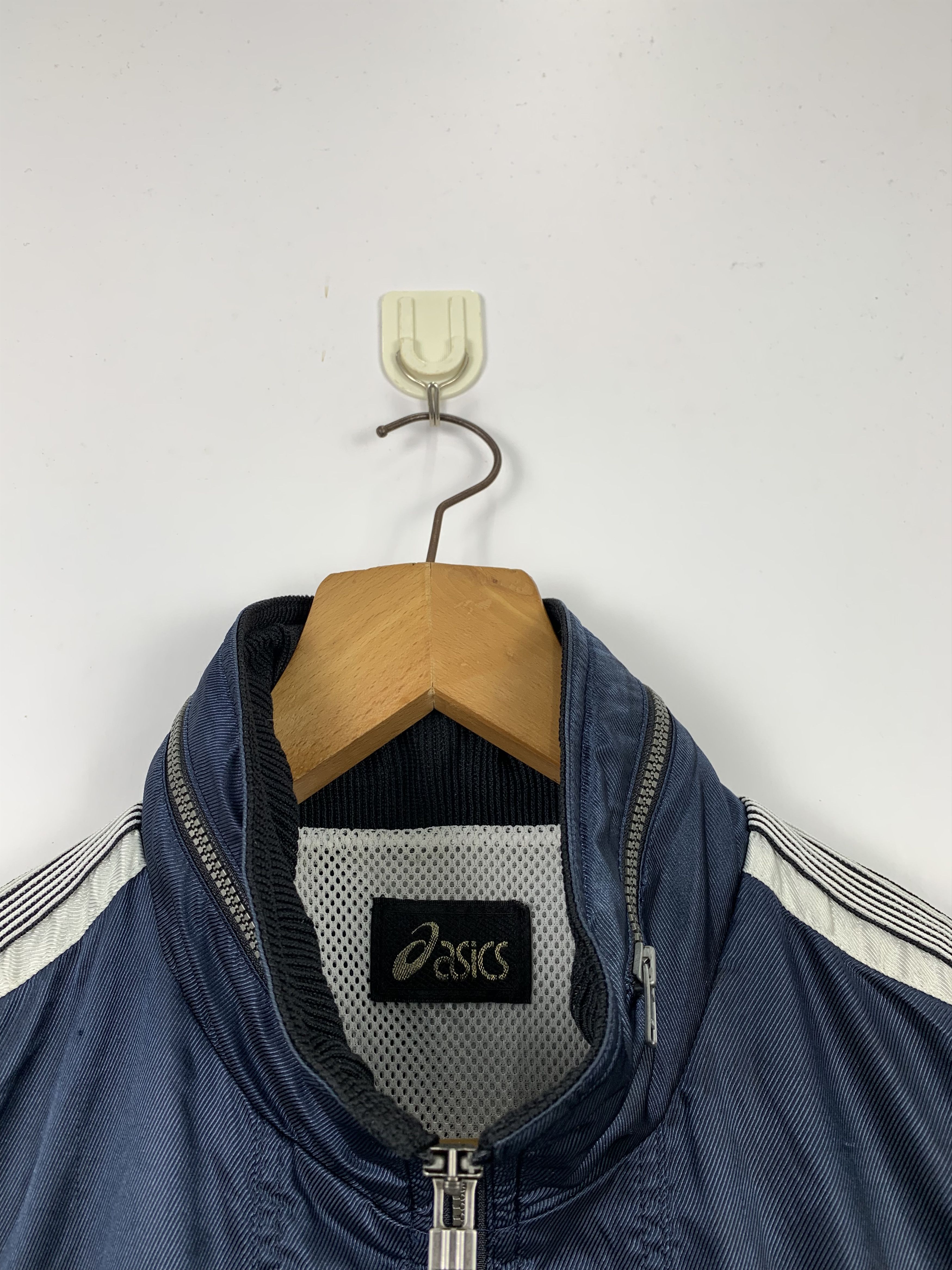 Asics Vintage Asics Sportswear Sunfaded Windbreaker Size US S / EU 44-46 / 1 - 6 Thumbnail