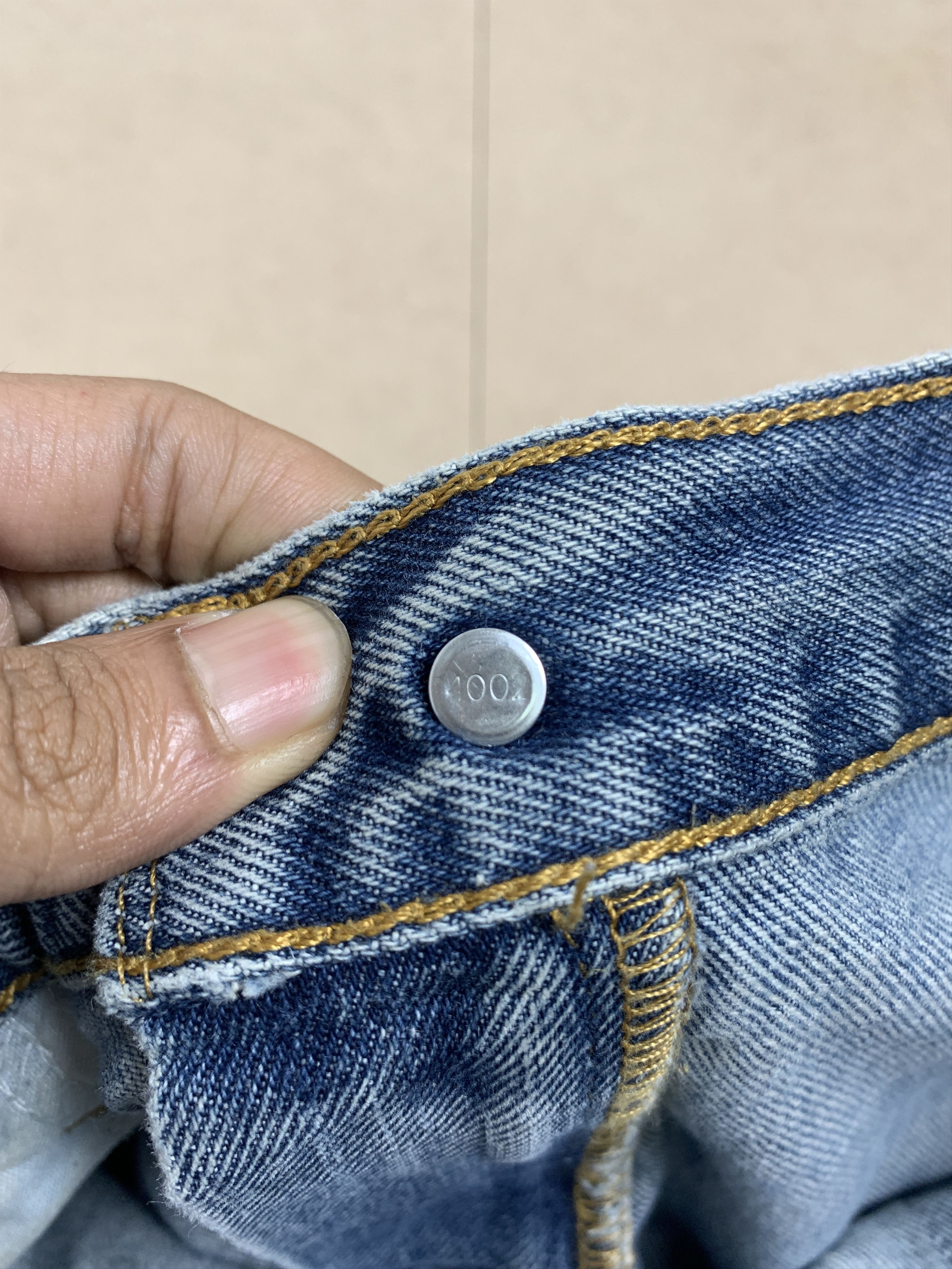 Levi's Vintage Levis 512 Slim Fit Distressed Faded Mid Wash Jeans Size US 36 / EU 52 - 16 Thumbnail