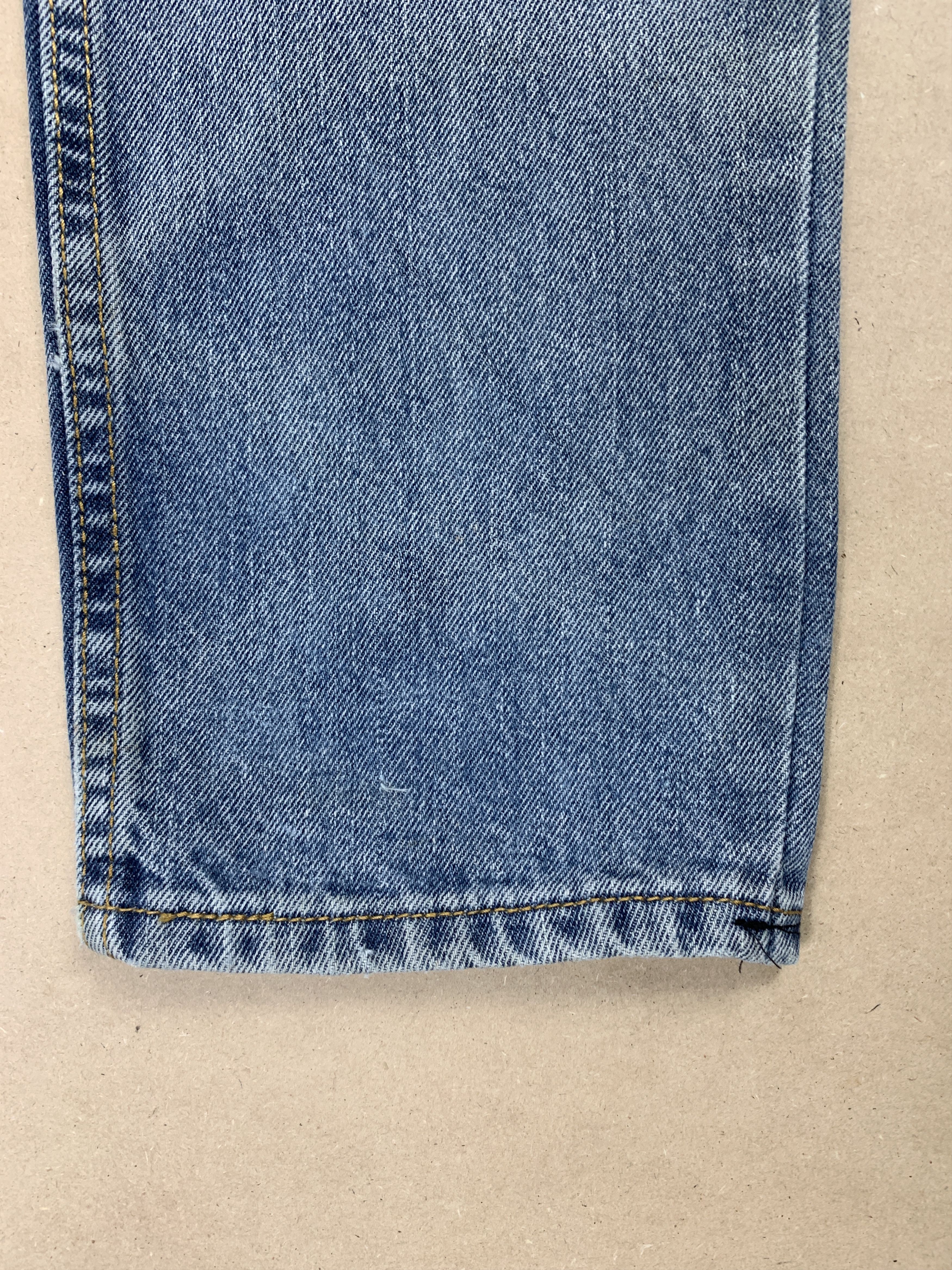 Levi's Vintage Levis 512 Slim Fit Distressed Faded Mid Wash Jeans Size US 36 / EU 52 - 7 Thumbnail