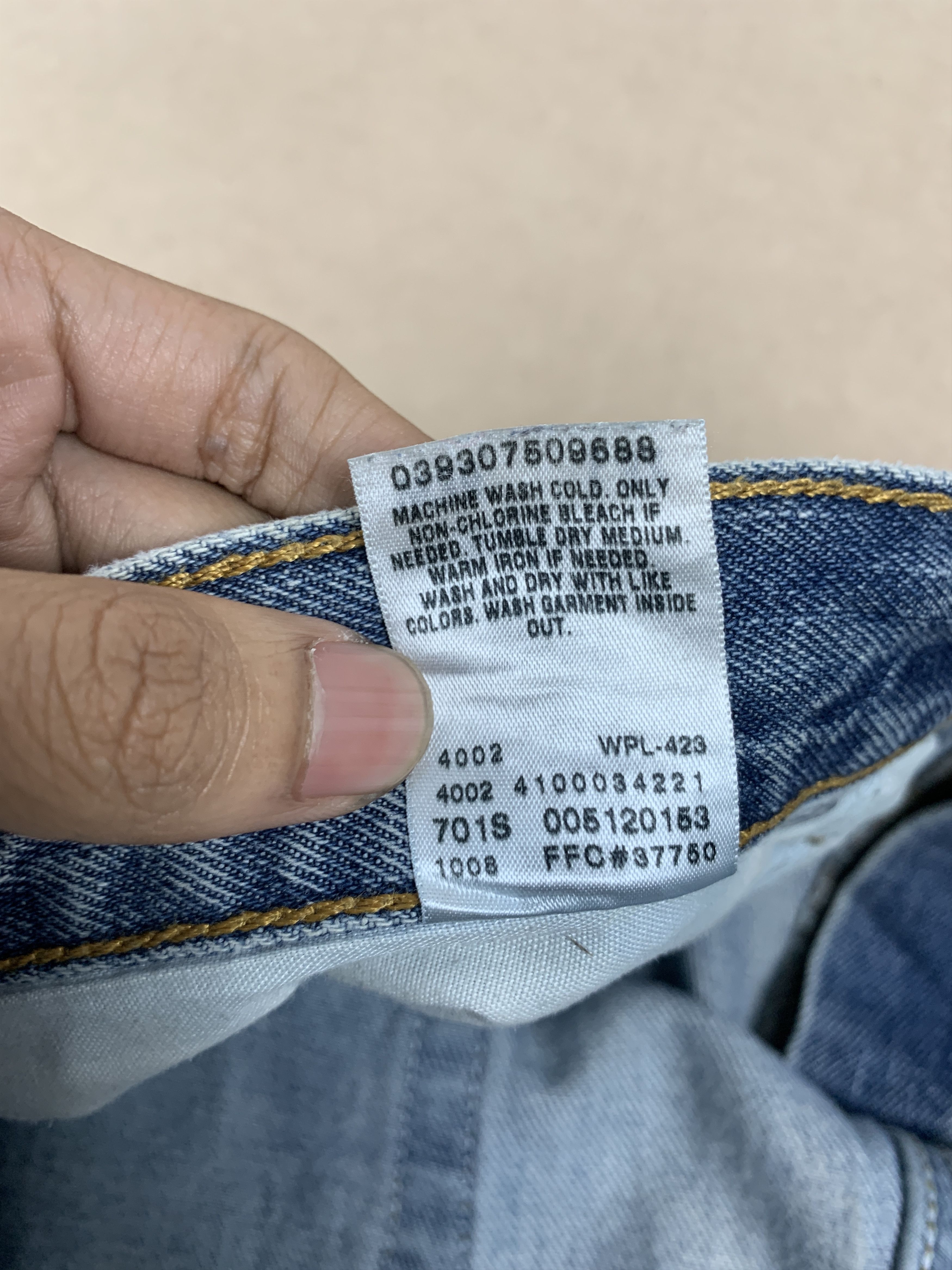 Levi's Vintage Levis 512 Slim Fit Distressed Faded Mid Wash Jeans Size US 36 / EU 52 - 15 Thumbnail
