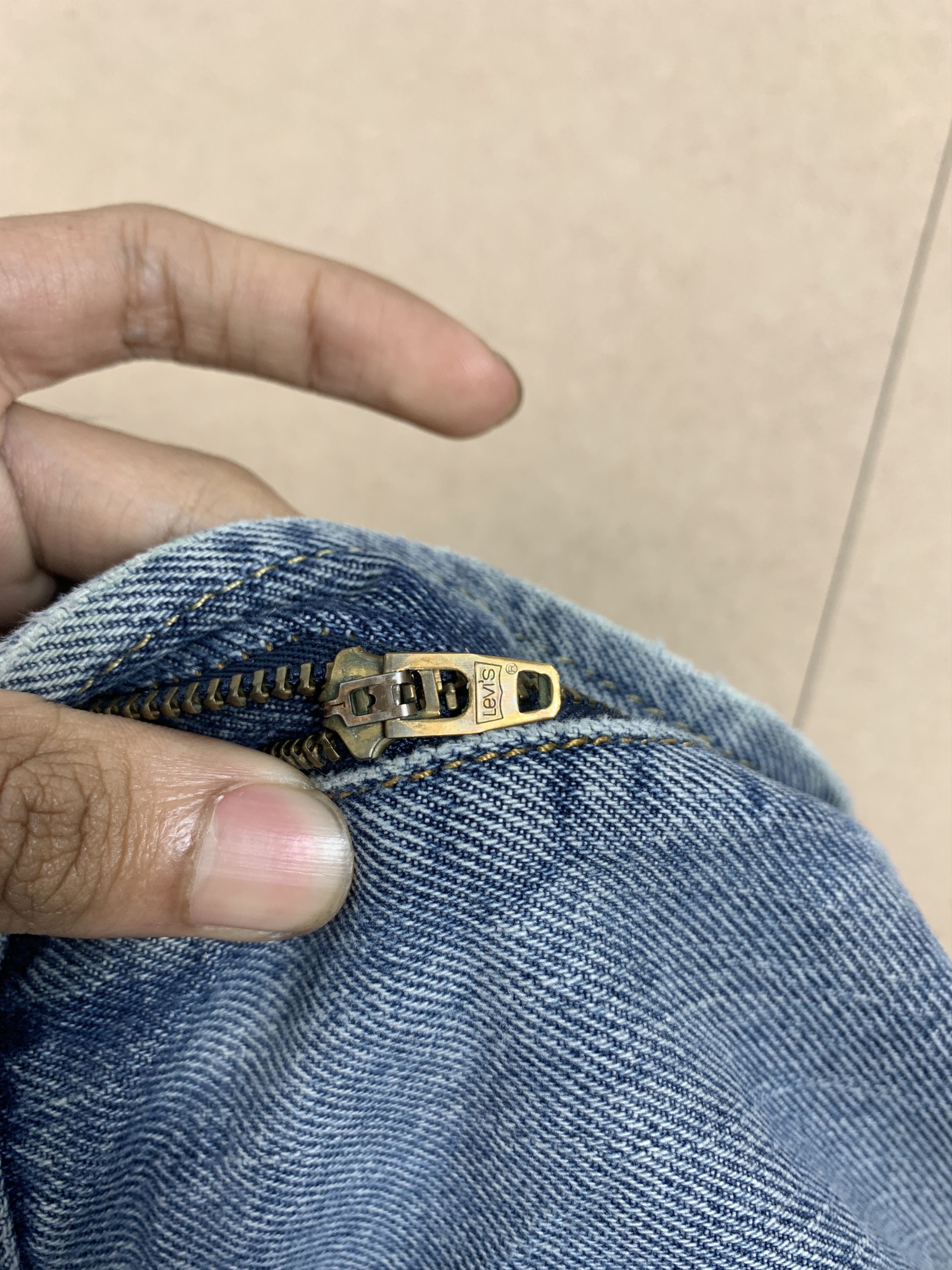 Levi's Vintage Levis 512 Slim Fit Distressed Faded Mid Wash Jeans Size US 36 / EU 52 - 18 Thumbnail