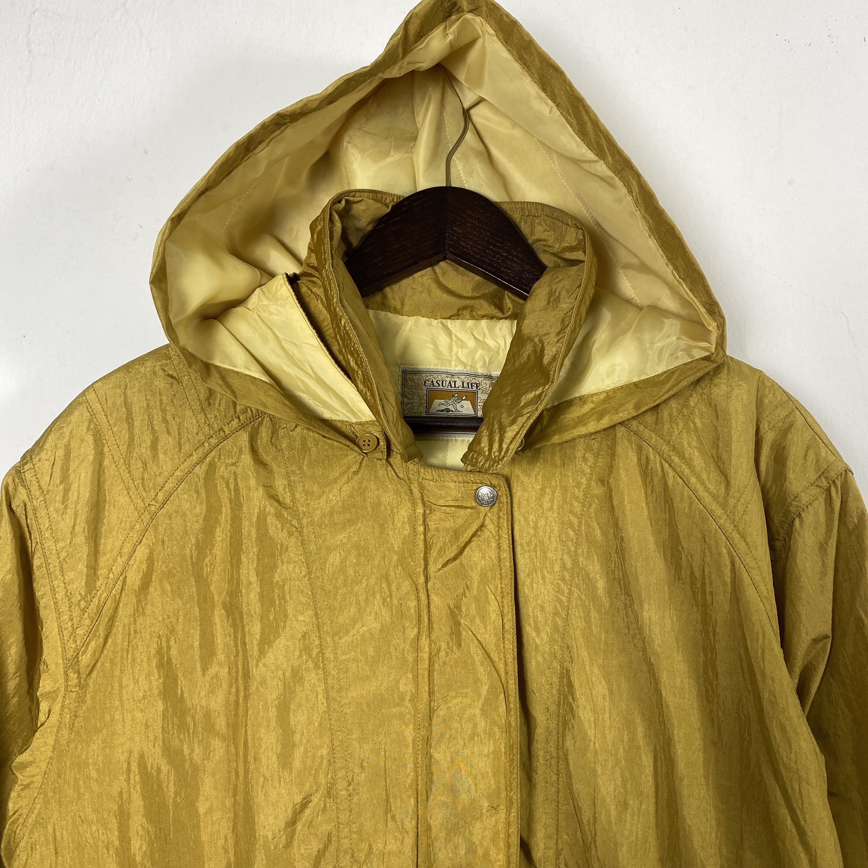 Japanese Brand Vintage Casual Life Windbreaker Jacket J0147 Size US S / EU 44-46 / 1 - 2 Thumbnail