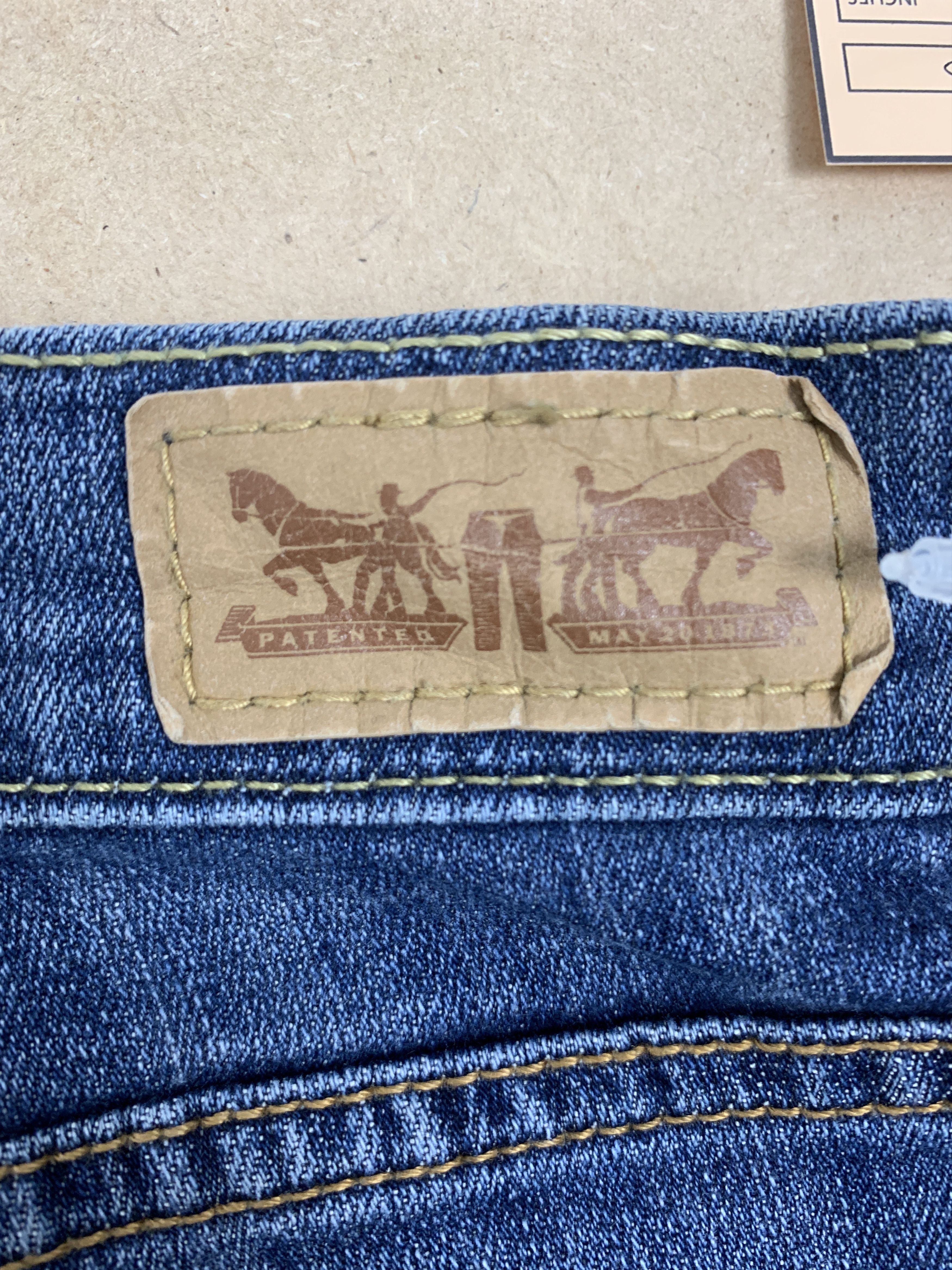 Levi's Vintage LEVI'S 505 Distressed Faded Mid Wash Jeans Size US 28 / EU 44 - 9 Thumbnail