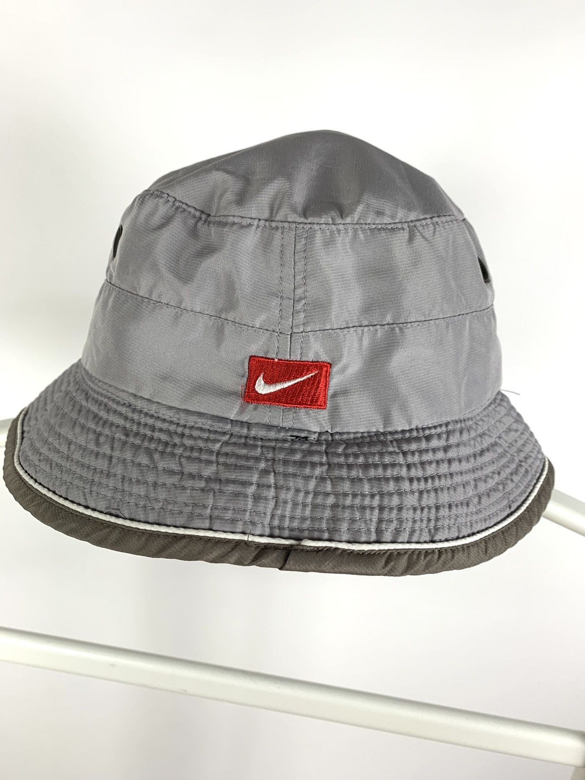 Nike 90s Vintage Nike Swoosh Double Sided Bucket Hat Travis Style Size ONE SIZE - 6 Thumbnail