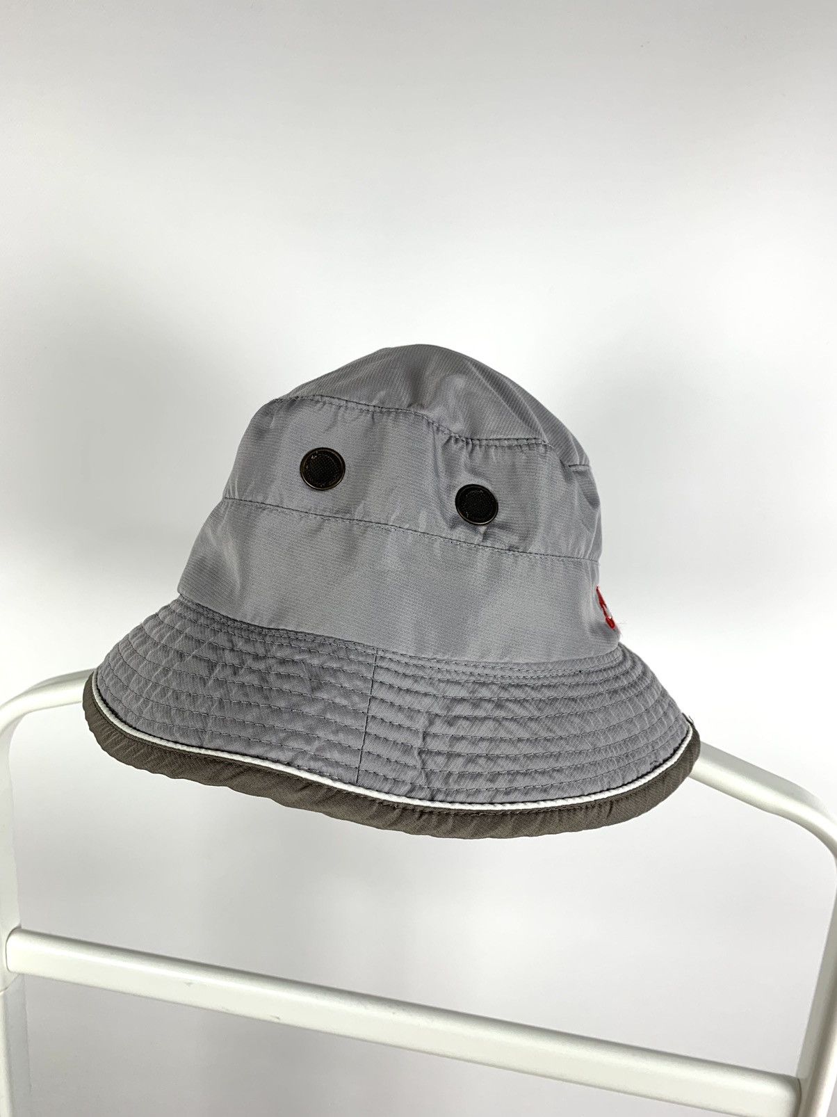 Nike 90s Vintage Nike Swoosh Double Sided Bucket Hat Travis Style Size ONE SIZE - 9 Thumbnail