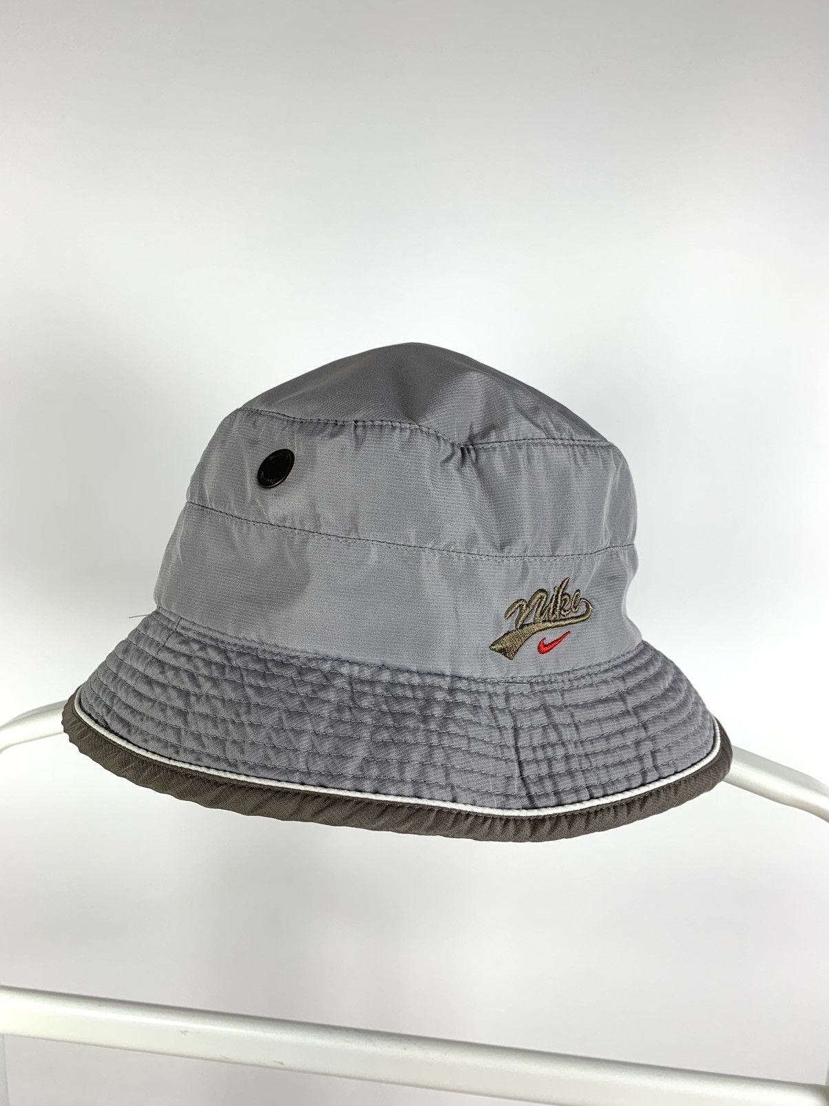 Nike 90s Vintage Nike Swoosh Double Sided Bucket Hat Travis Style Size ONE SIZE - 5 Thumbnail