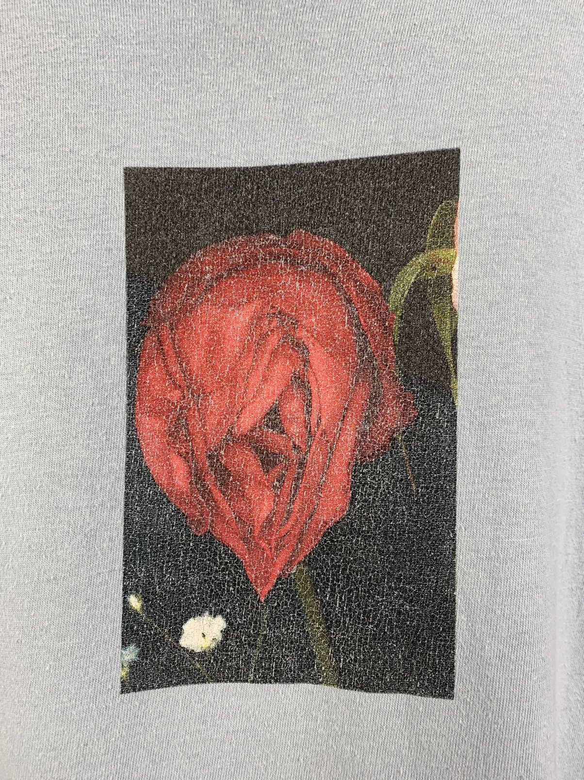 Supreme Supreme Araki Rose Blue T-Shirt Size US M / EU 48-50 / 2 - 7 Thumbnail