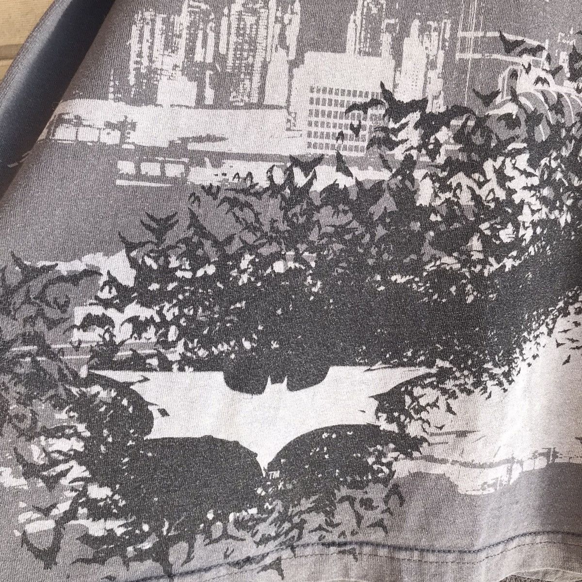 DC Comics × Vintage VTG ‘00s Batman The Dark Knight Movie Promo Tee Shirt Size US XXL / EU 58 / 5 - 5 Thumbnail