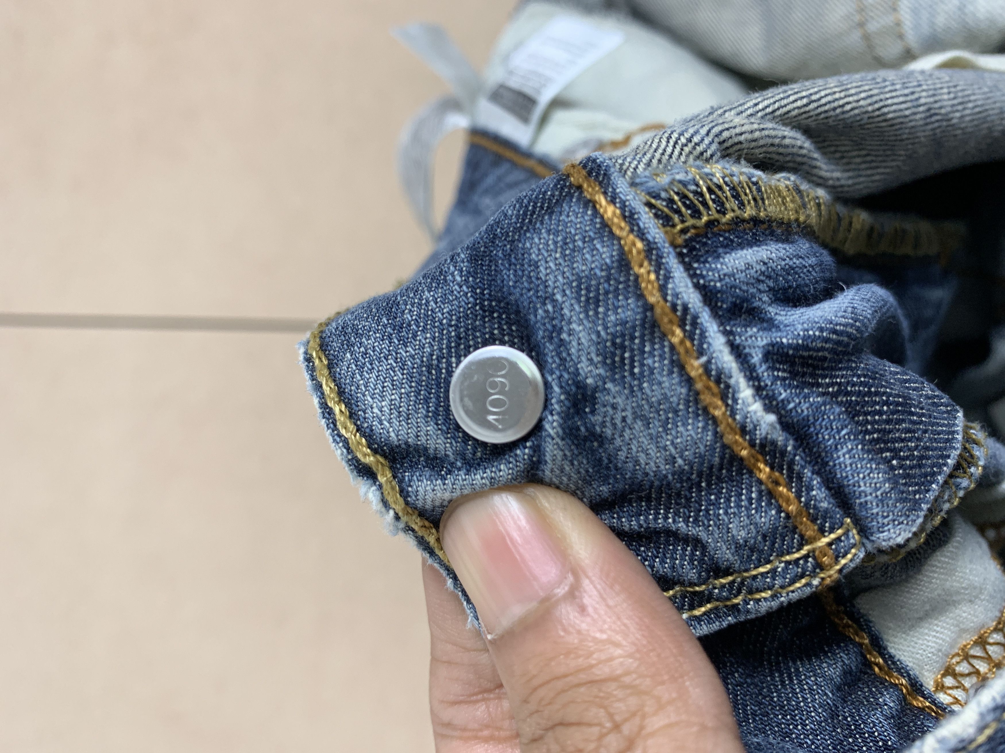 Levi's × Vintage Vintage LEVI'S 514 Distressed Faded Straight Cut Jeans Size US 31 - 19 Thumbnail
