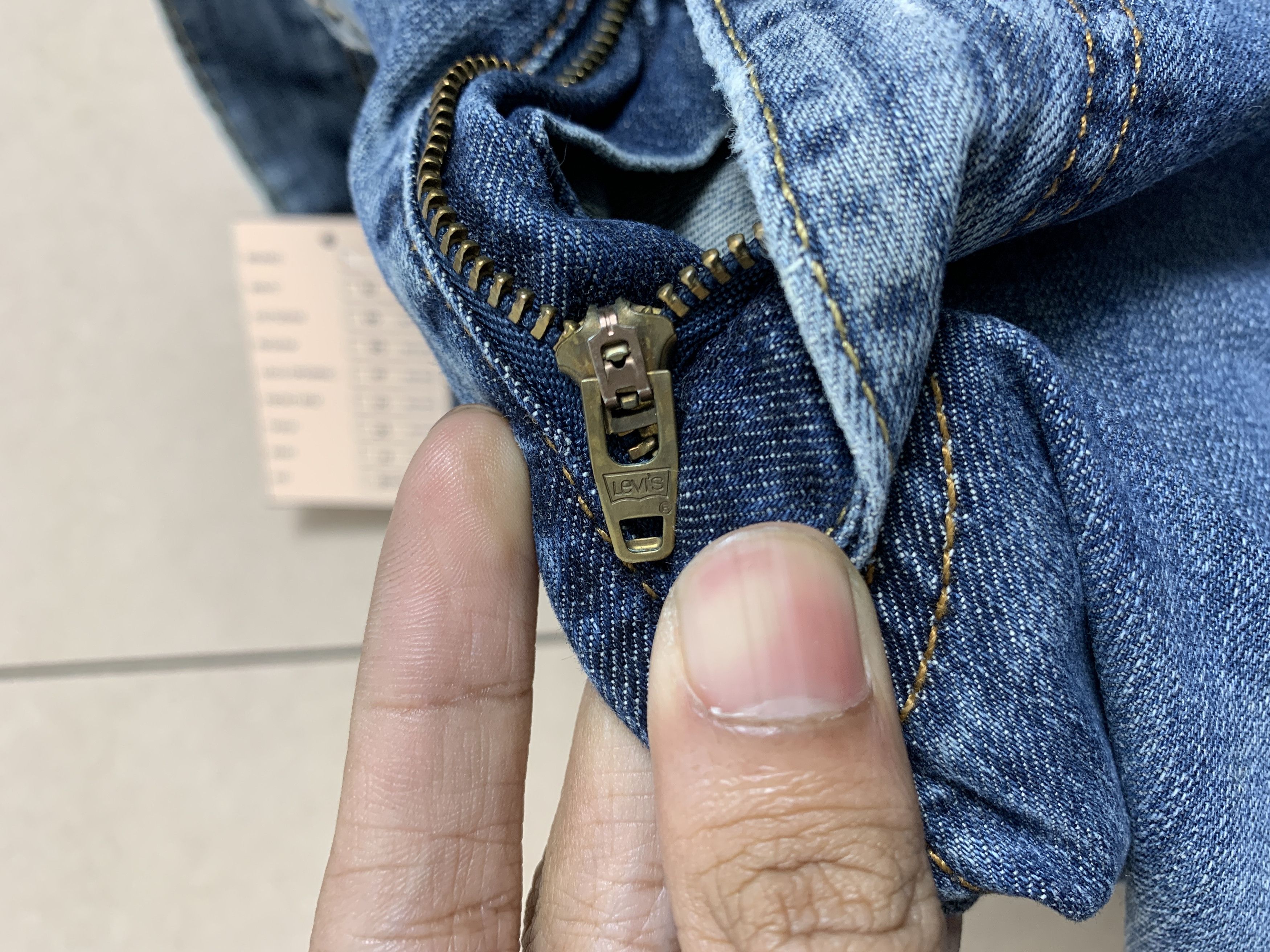 Levi's × Vintage Vintage LEVI'S 514 Distressed Faded Straight Cut Jeans Size US 31 - 21 Thumbnail