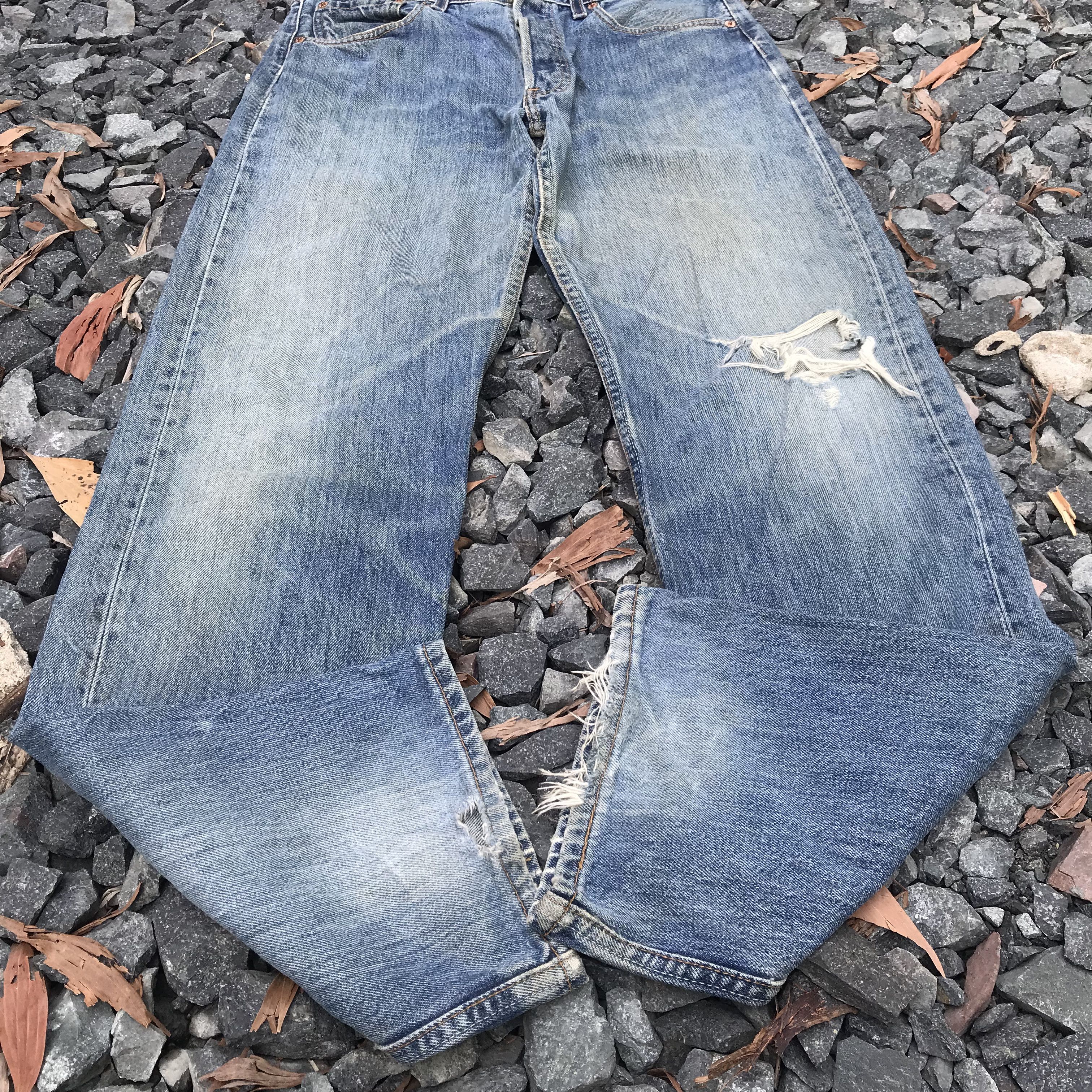 Levi's Vintage Levis 501 distressed ripped jean kurt cobain style Size US 32 / EU 48 - 6 Thumbnail