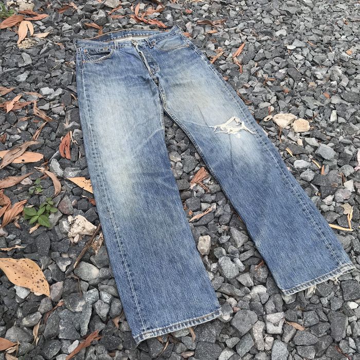 Levi's Vintage Levis 501 distressed ripped jean kurt cobain style | Grailed