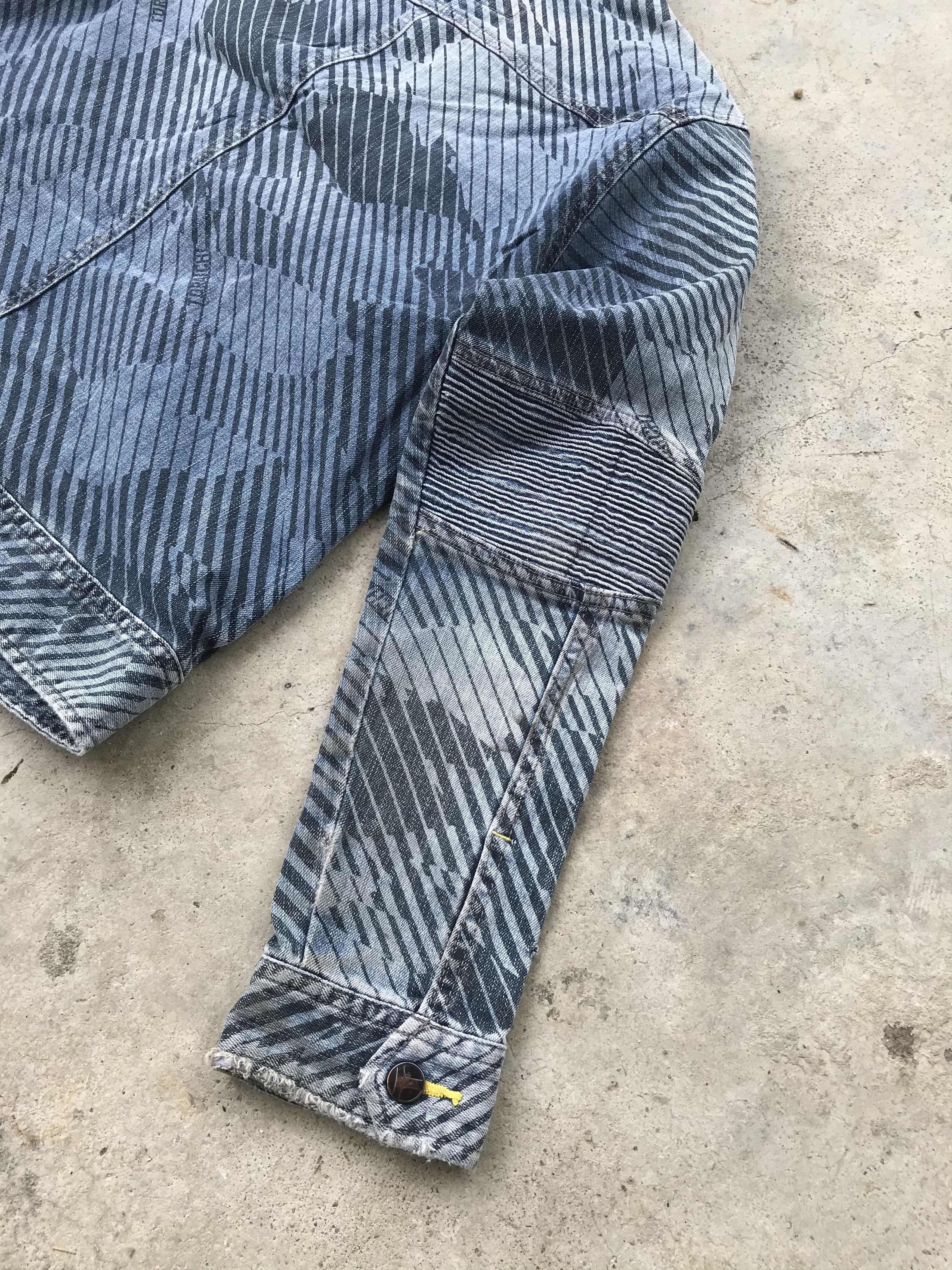 Japanese Brand Tora abstracted blue denim jacket Size US L / EU 52-54 / 3 - 7 Thumbnail