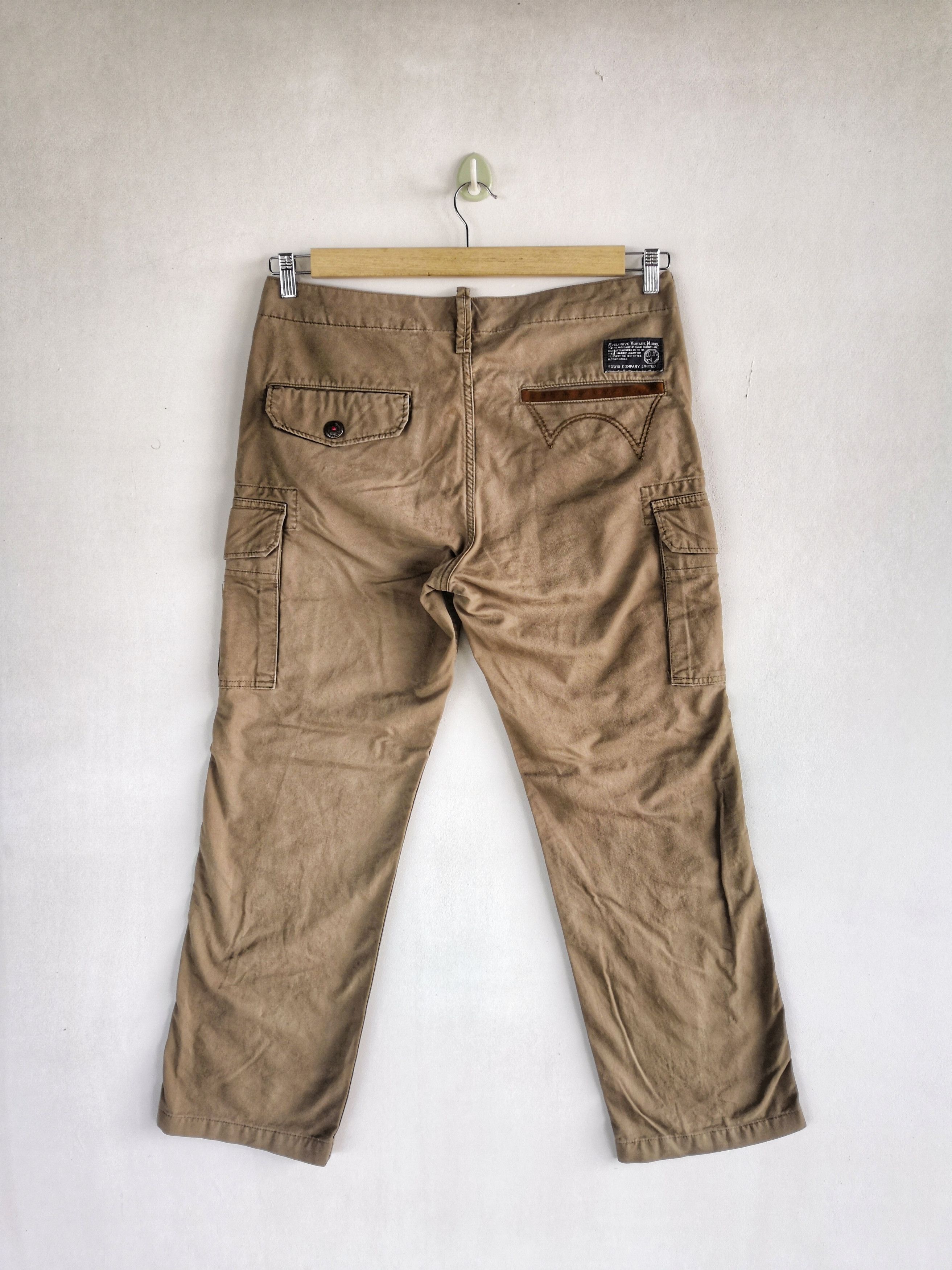 Japanese Brand × Vintage Japanese Cargo Pants Multi Pocket Bondage Trousers Pants Size US 34 / EU 50 - 2 Thumbnail