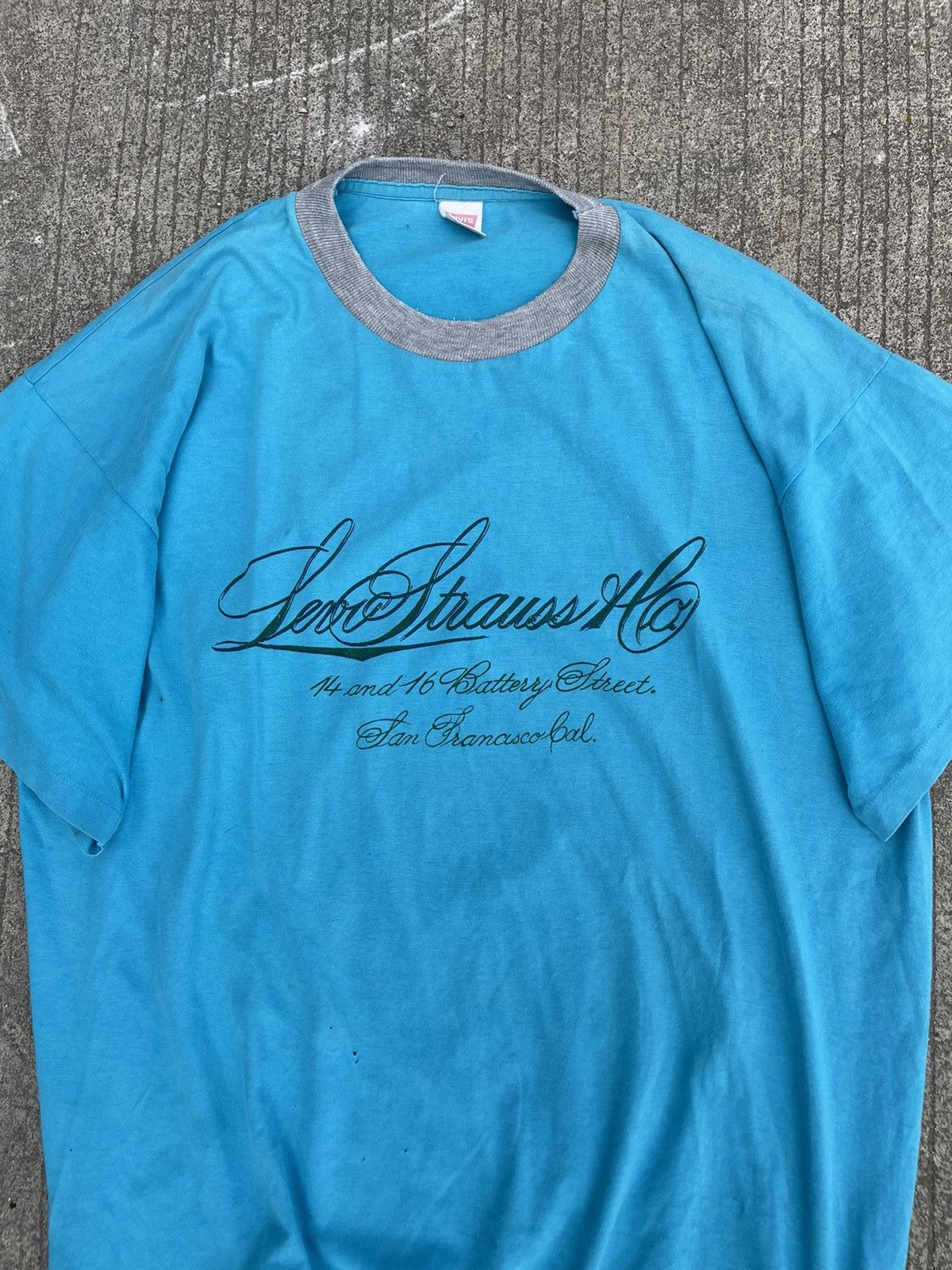 Levi's × Levi's Vintage Clothing × Vintage Vintage Levi’s San Francisco Blue T-shirt Single Stitch Size US L / EU 52-54 / 3 - 3 Thumbnail