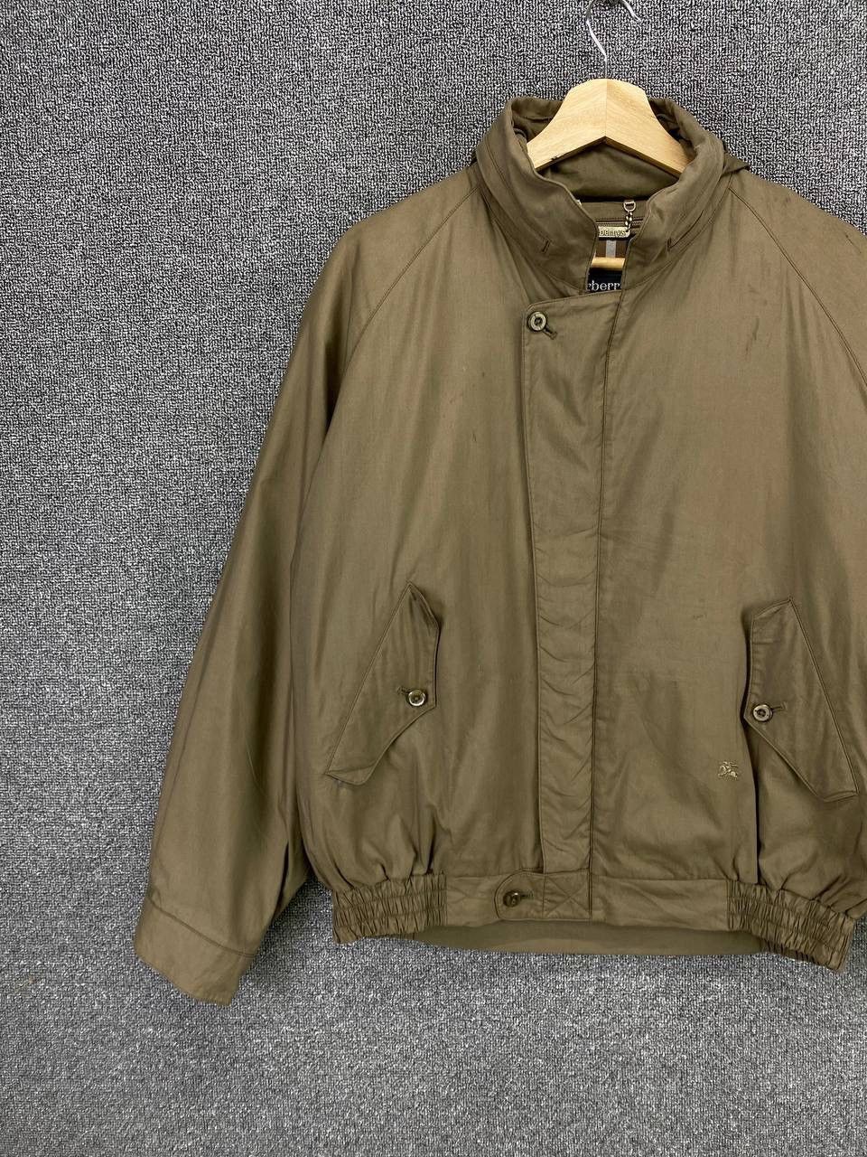 Burberry Vintage Burberrys Nova Check Bomber Jacket Size US L / EU 52-54 / 3 - 3 Thumbnail