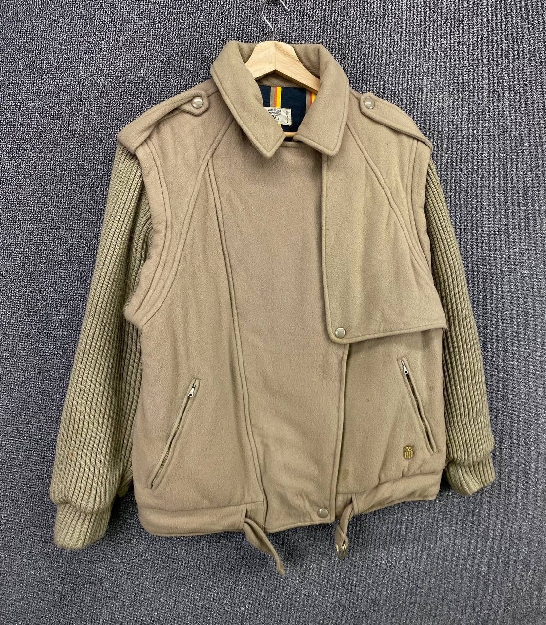 Valentino Vintage Valentino Garavani Coats Jacket Size M / US 6-8 / IT 42-44 - 2 Thumbnail
