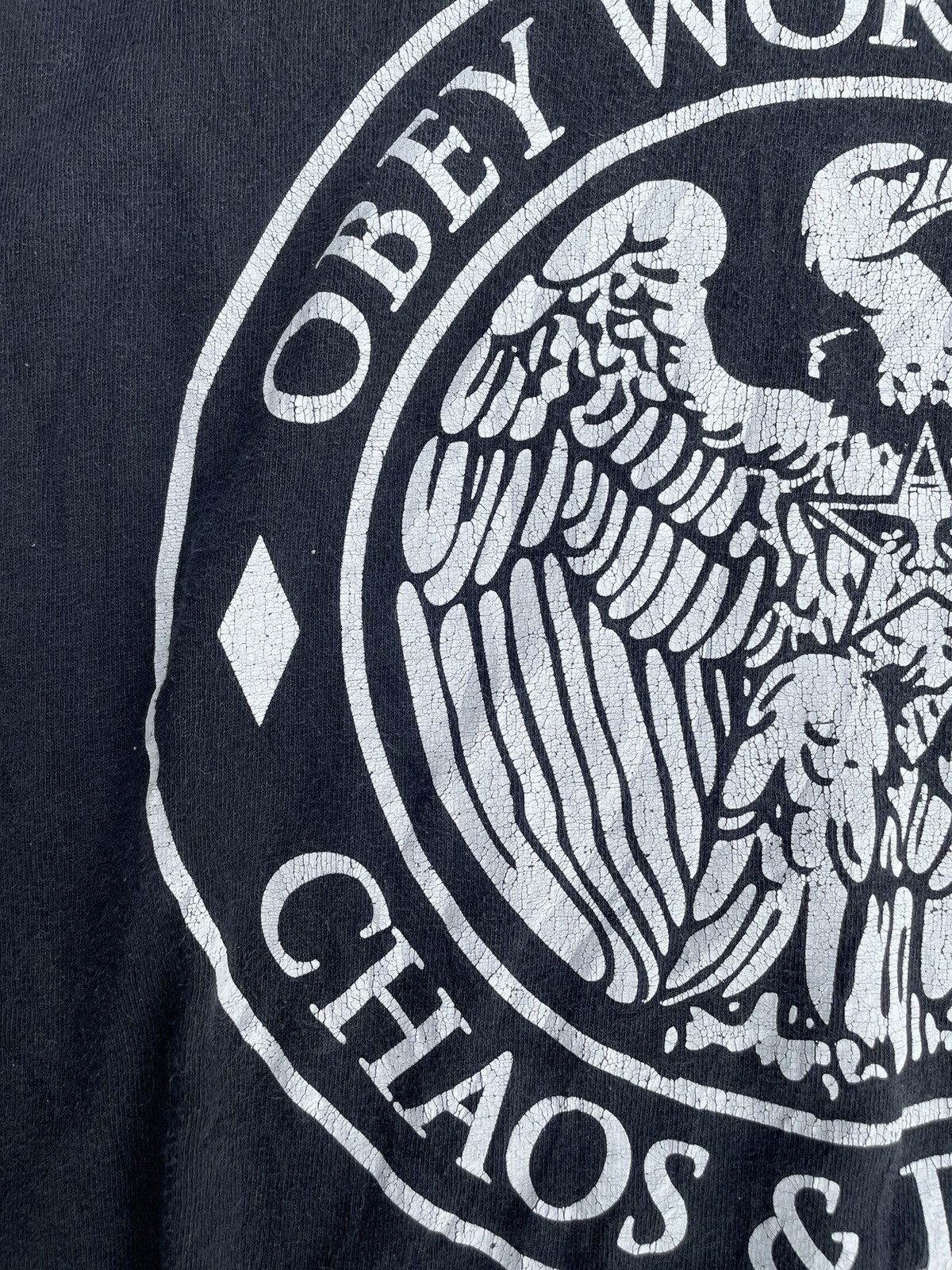Obey × Vintage Vintage Obey Streetwear Black T-shirt Very Worn Condition Size US L / EU 52-54 / 3 - 4 Thumbnail