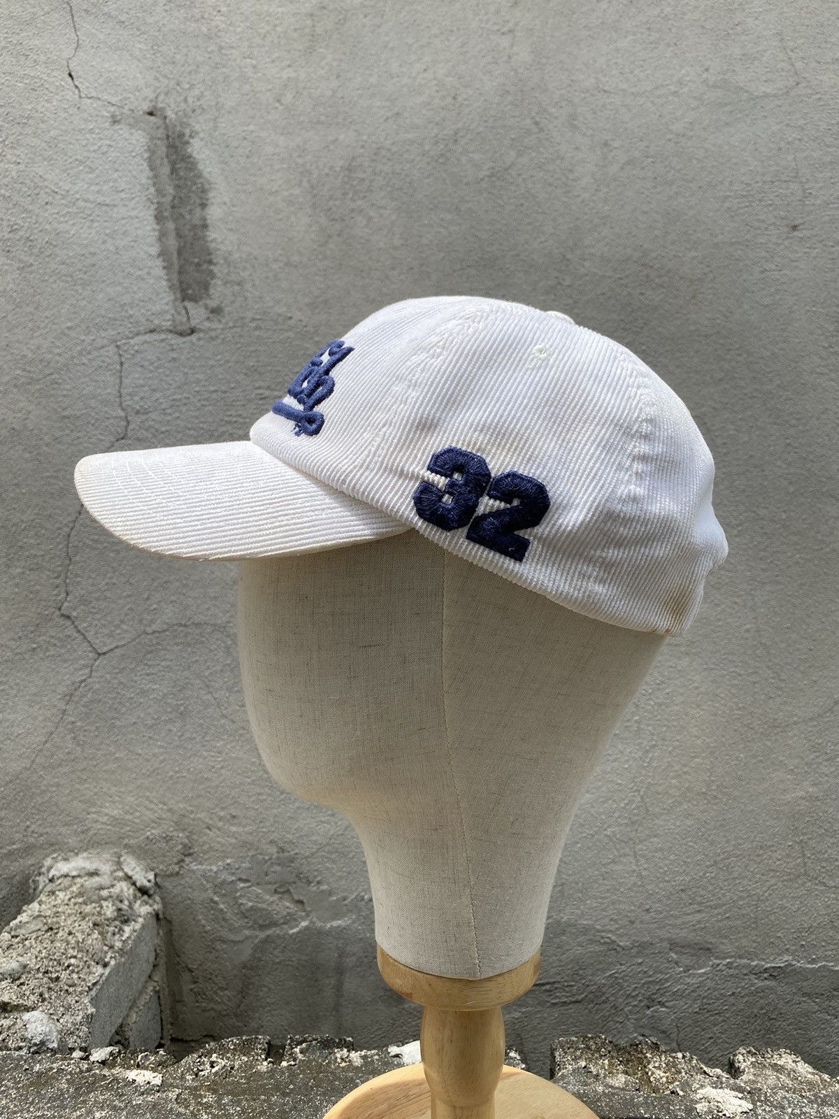 Vintage × Von Dutch vintage von dutch embroidery logo corduroy cap Size ONE SIZE - 11 Thumbnail