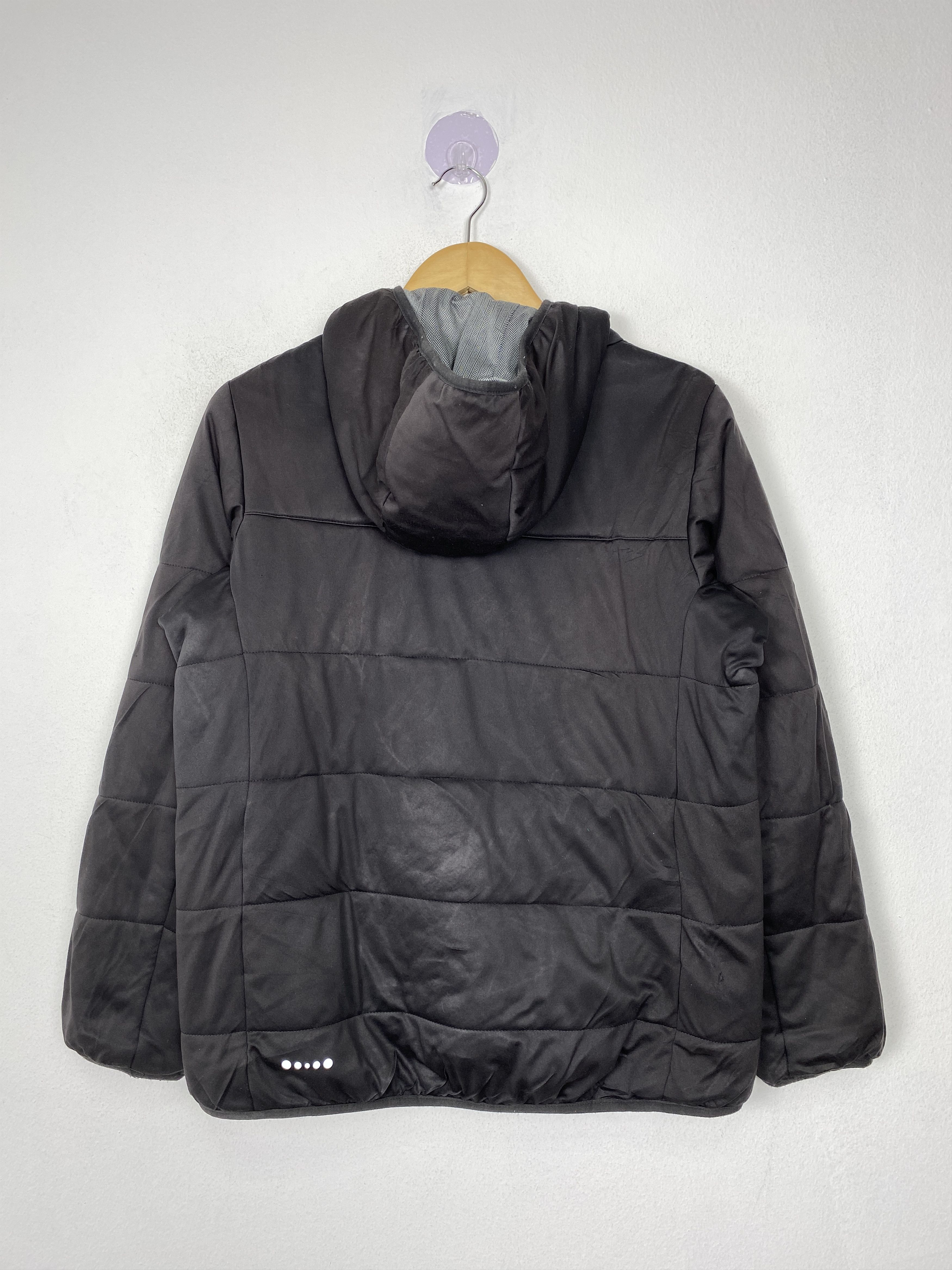 Japanese Brand Vintage CLOSSHI SPORT Hoodie ZIp Up Windbreaker Size US L / EU 52-54 / 3 - 4 Thumbnail