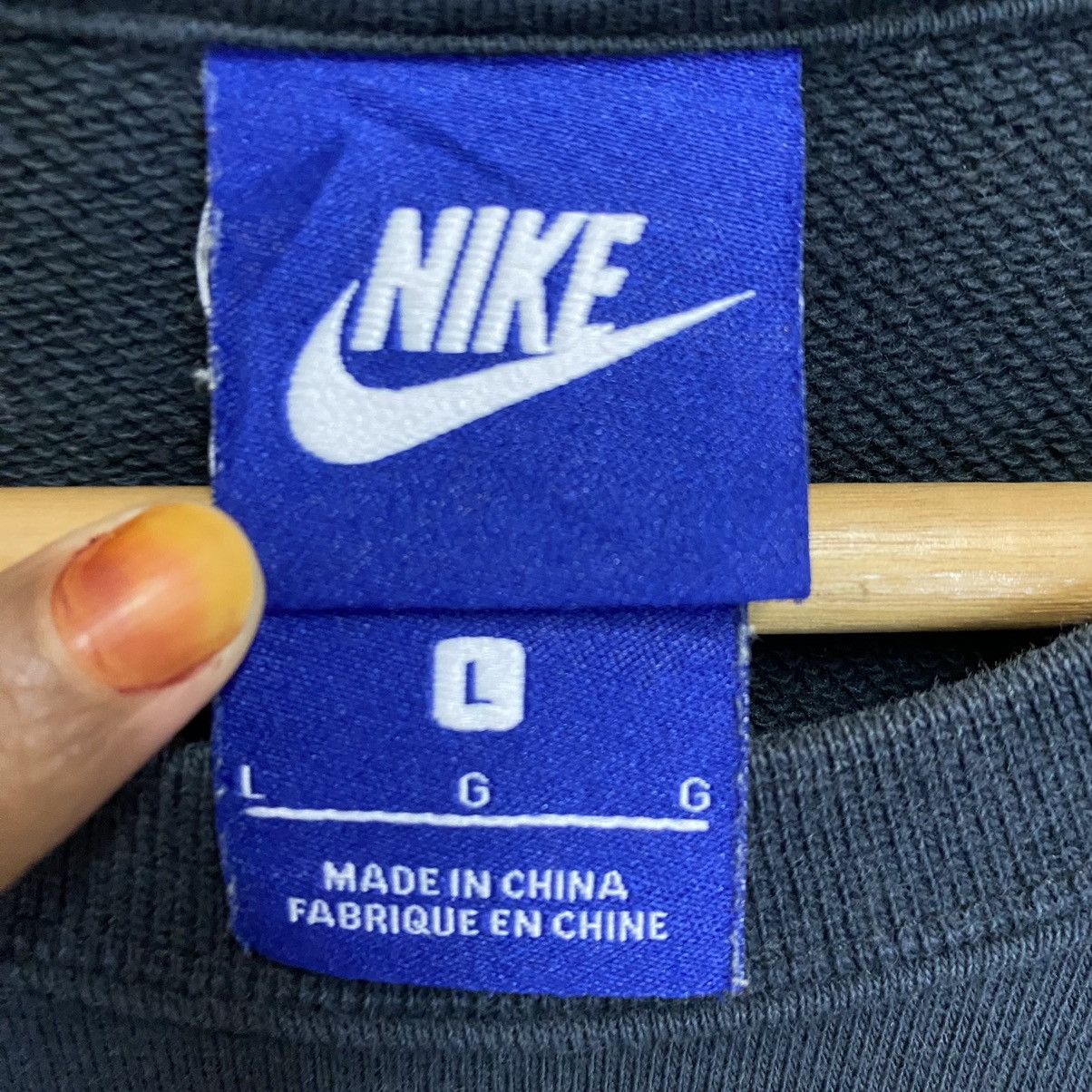 Nike × Vintage Vintage 90s Nike Small Logo Crewneck Sweatshirt Size M Size US M / EU 48-50 / 2 - 8 Thumbnail