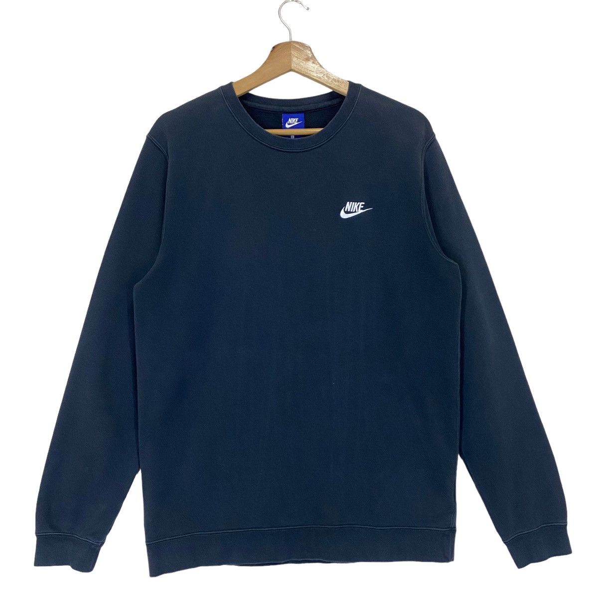 Nike × Vintage Vintage 90s Nike Small Logo Crewneck Sweatshirt Size M Size US M / EU 48-50 / 2 - 1 Thumbnail