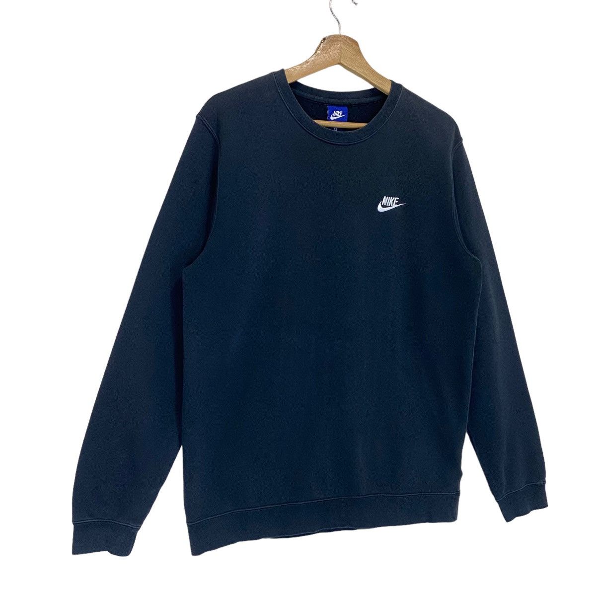 Nike × Vintage Vintage 90s Nike Small Logo Crewneck Sweatshirt Size M Size US M / EU 48-50 / 2 - 2 Thumbnail