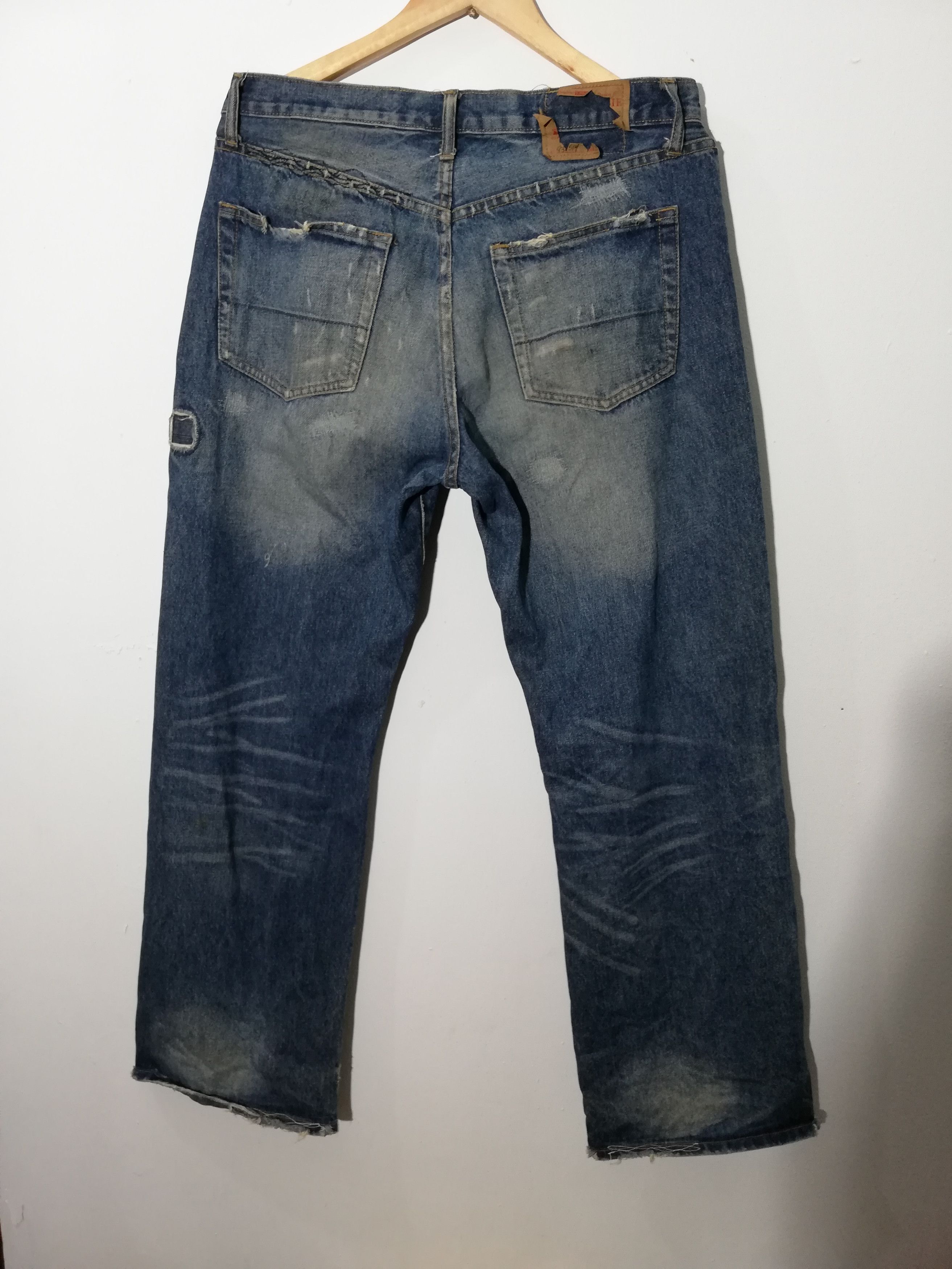 Abercrombie & Fitch Abercrombie & Fitch Distressed Denim Size US 34 / EU 50 - 3 Thumbnail