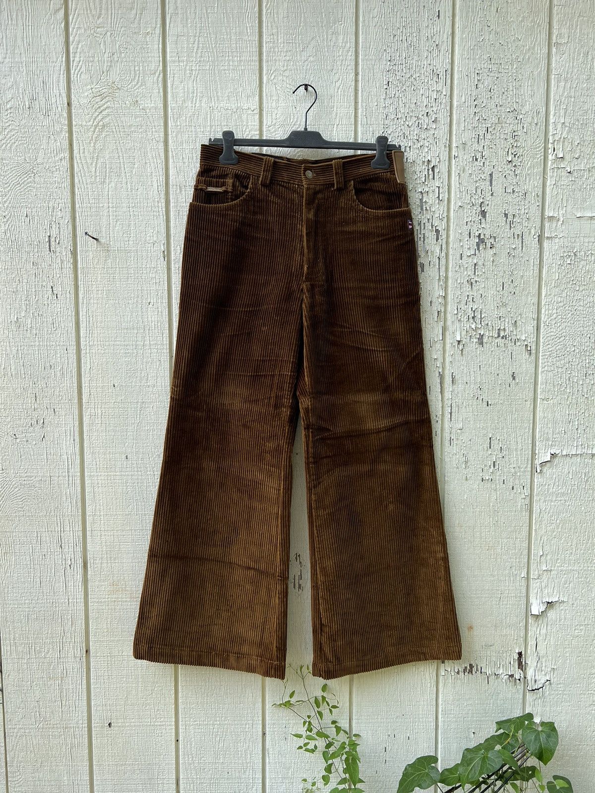 Marc Jacobs *FINAL PRICE* The Flared Jean Corduroy Size US 30 / EU 46 - 2 Thumbnail