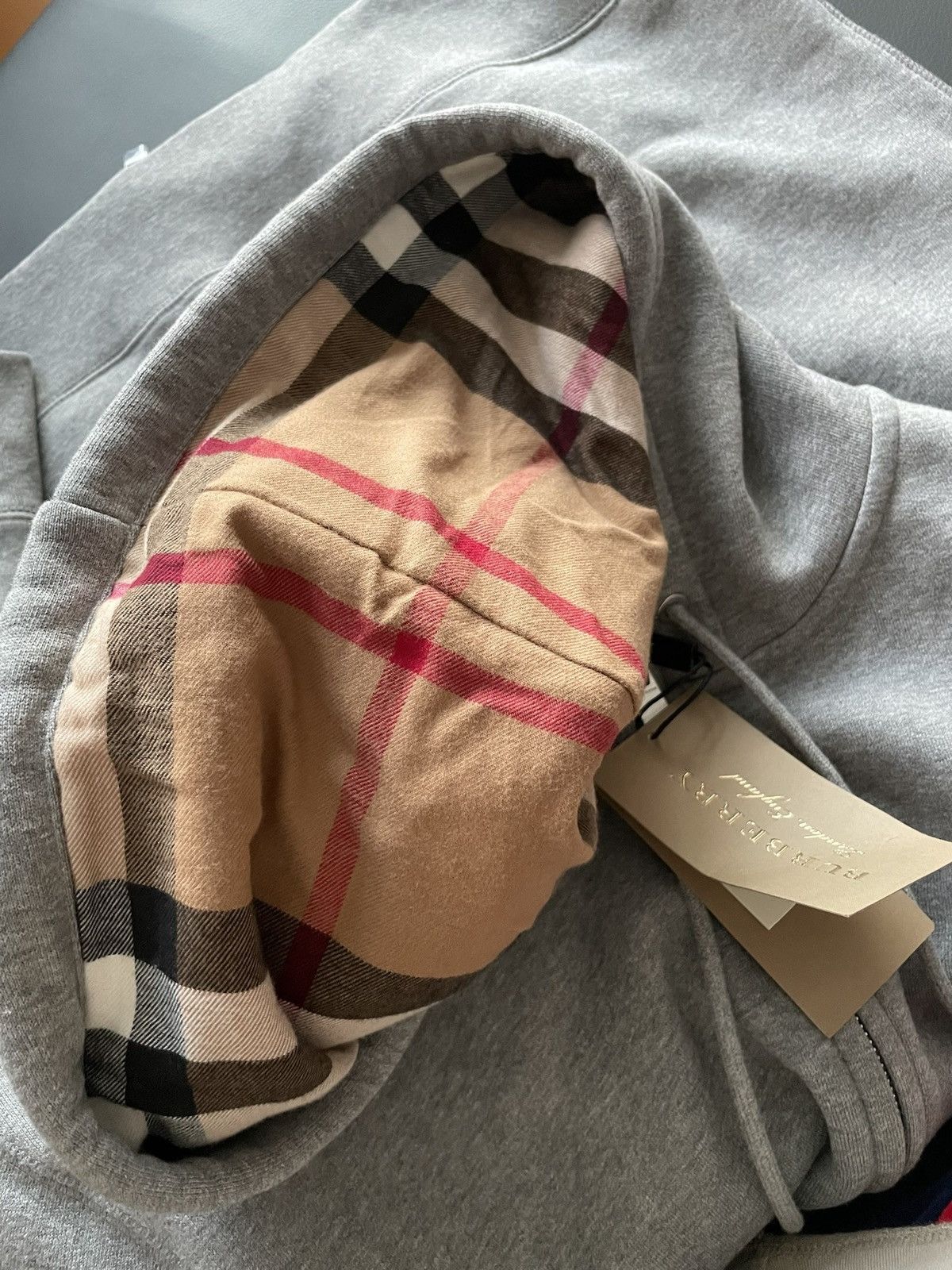 Burberry Super Runway Classic Sold Out Brand NEW Logo Hoodie Jacket Size US L / EU 52-54 / 3 - 19 Thumbnail