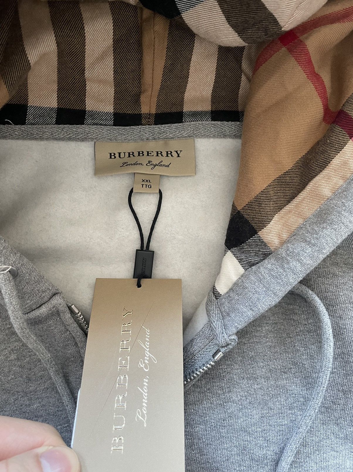 Burberry Super Runway Classic Sold Out Brand NEW Logo Hoodie Jacket Size US L / EU 52-54 / 3 - 14 Thumbnail
