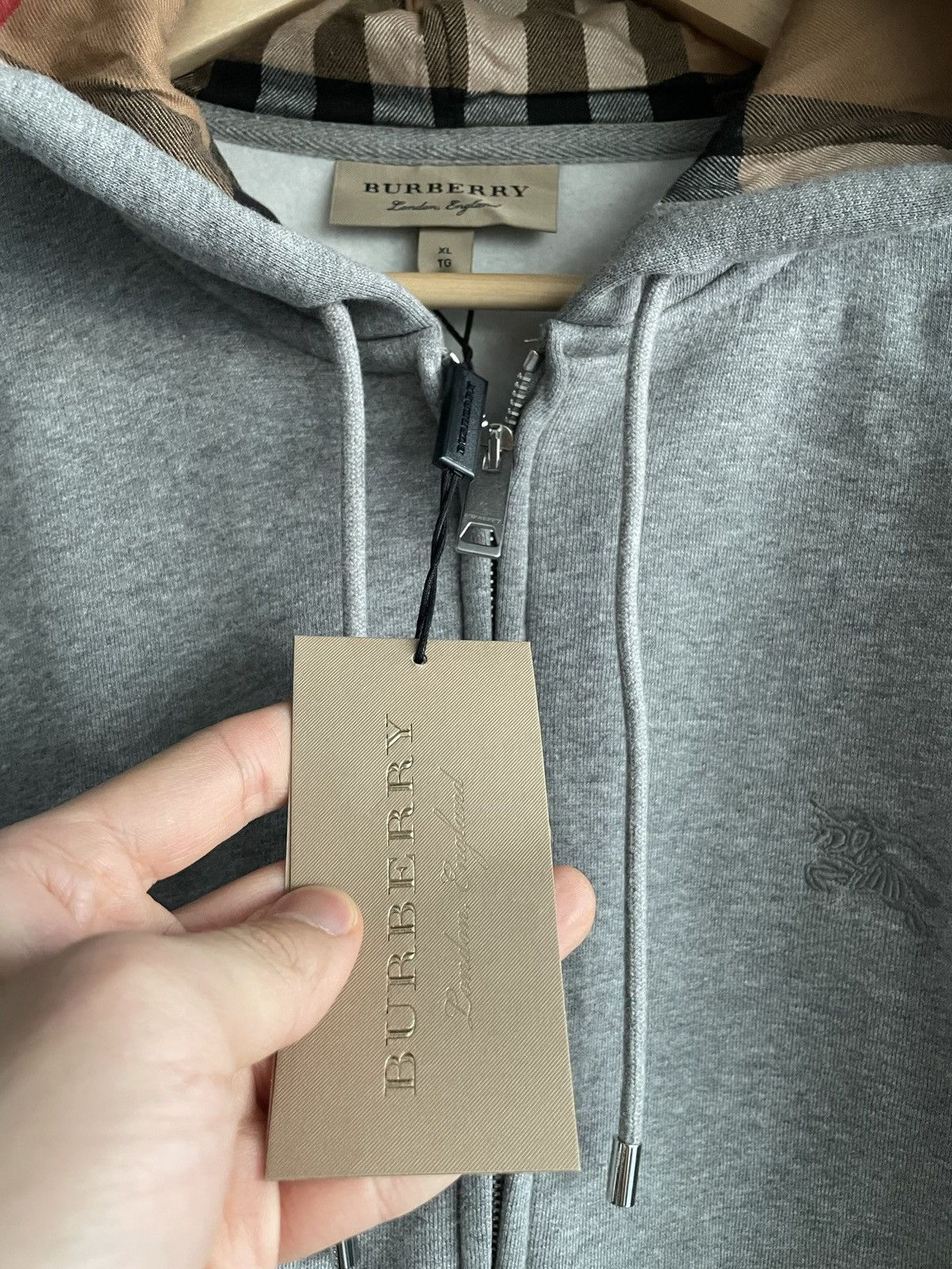 Burberry Super Runway Classic Sold Out Brand NEW Logo Hoodie Jacket Size US L / EU 52-54 / 3 - 11 Thumbnail