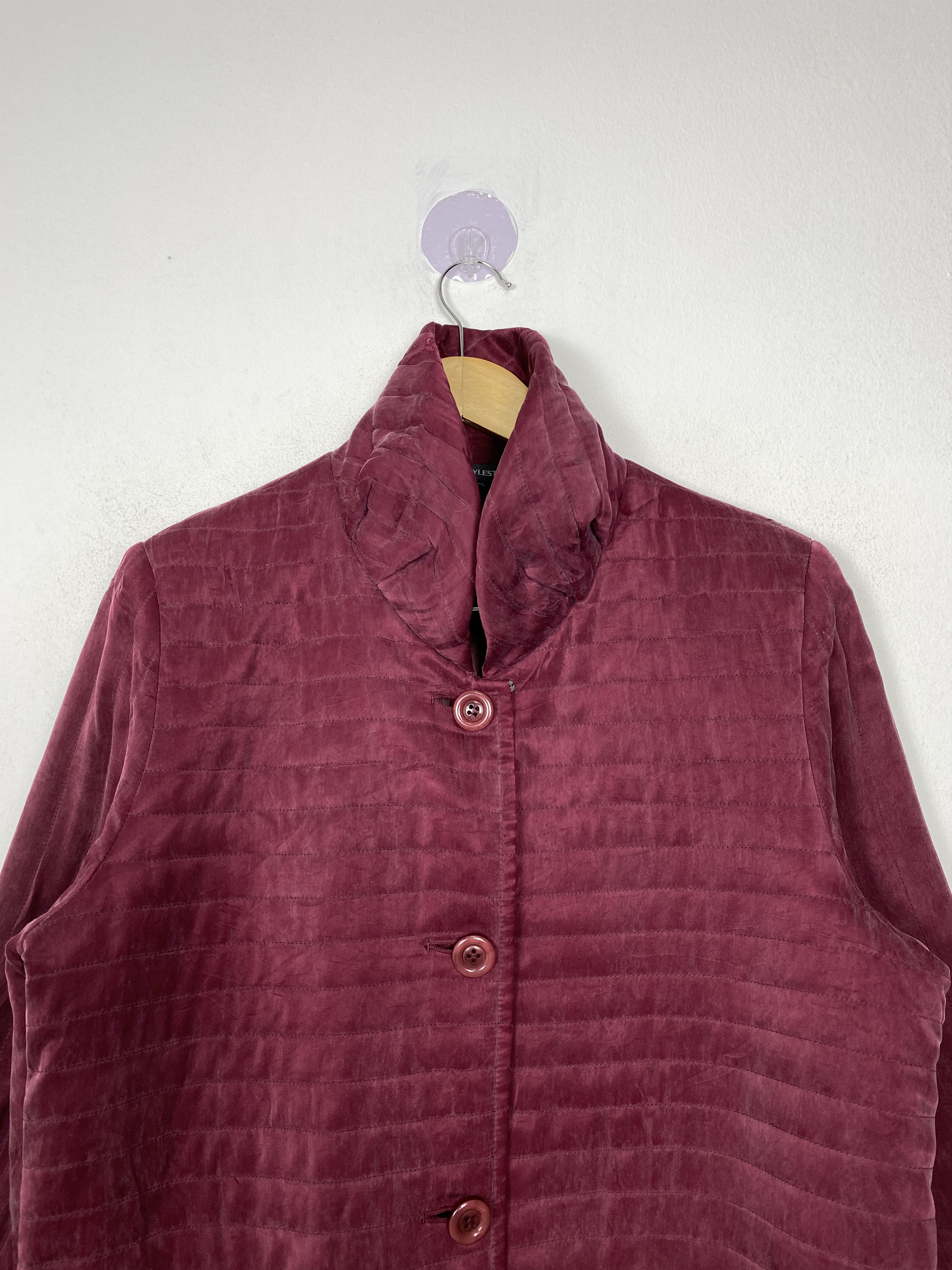 Japanese Brand Vintage by MARYLESTER Quilted Velvet Jacket Size M / US 6-8 / IT 42-44 - 2 Thumbnail