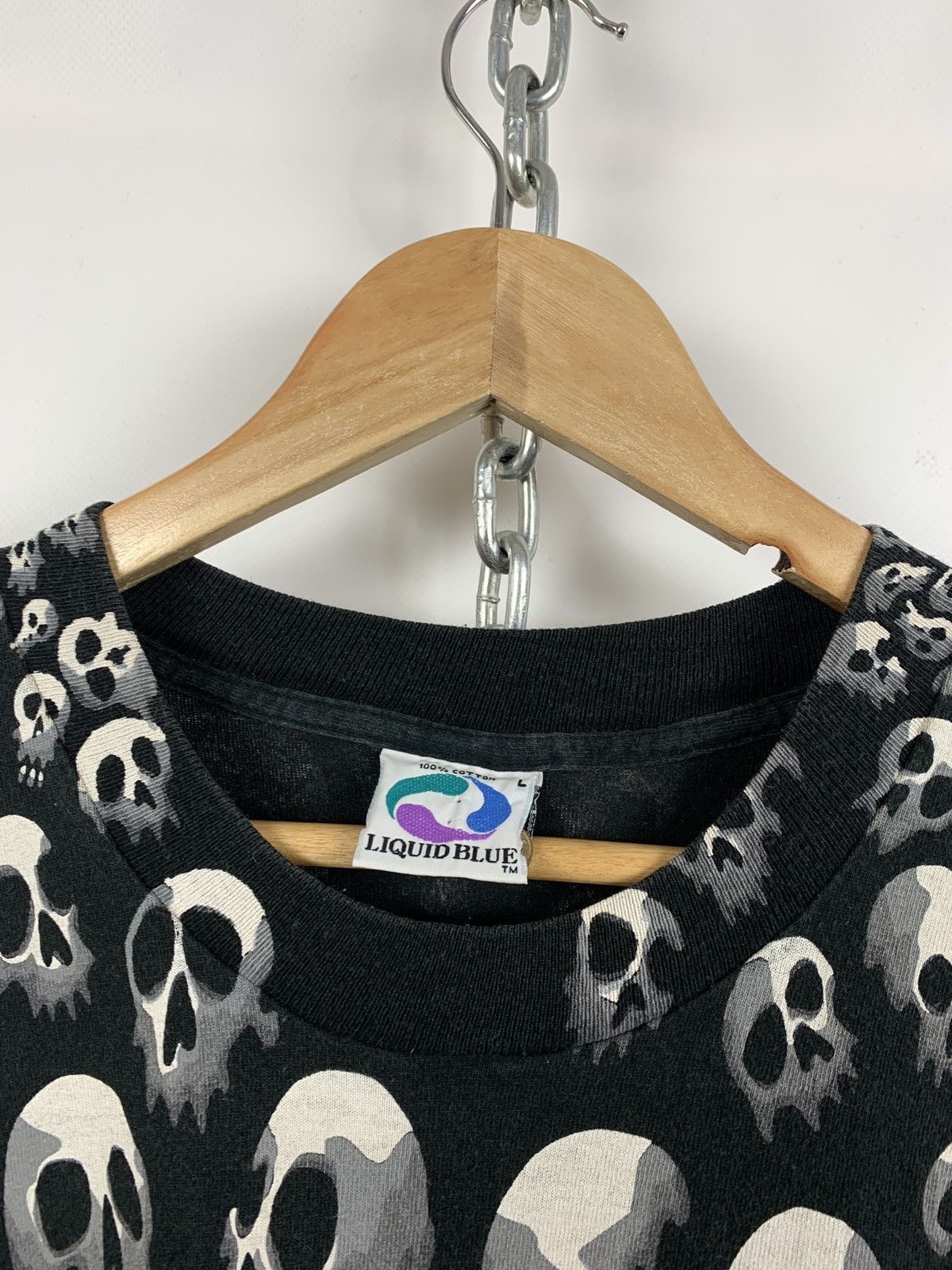 Liquid Blue 1992 Vintage Liquid Blue Travis Scott Skulls All Over Print Size US L / EU 52-54 / 3 - 23 Thumbnail