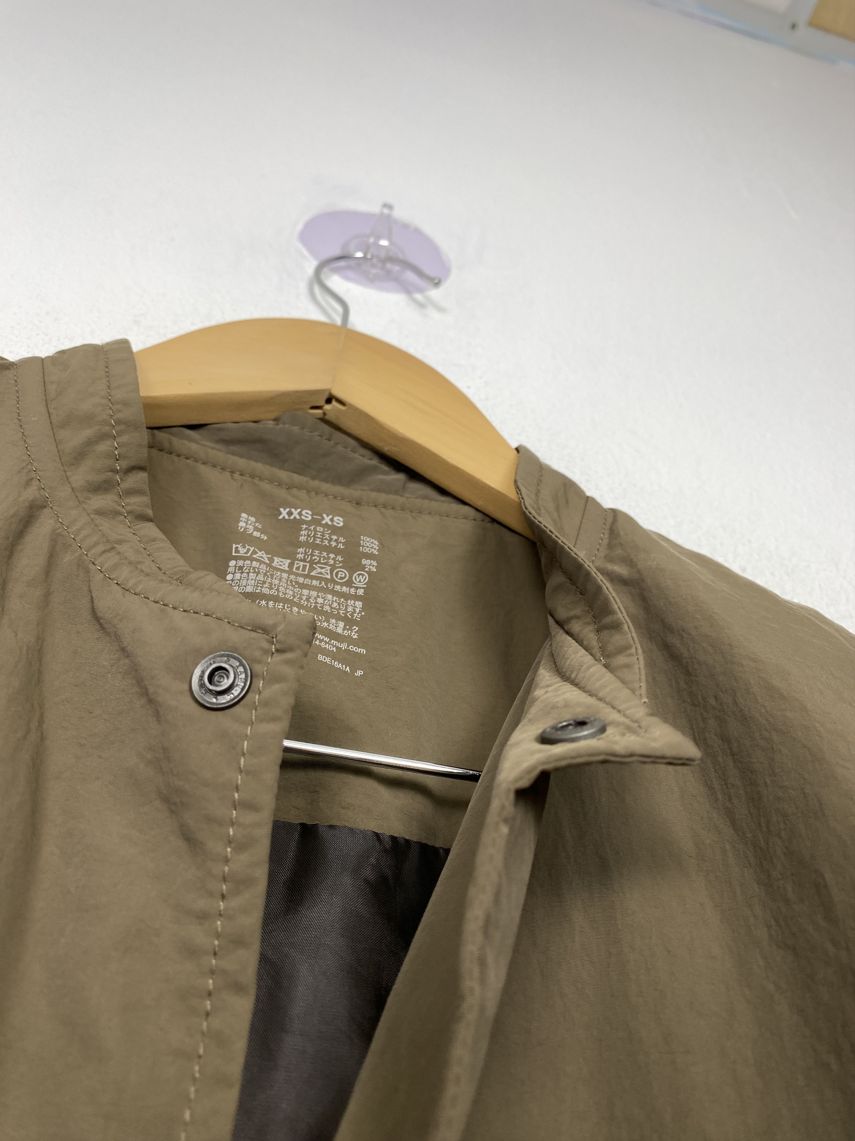 Japanese Brand Vintage Japanese Brand Light Long Outwear Jacket Size US XS / EU 42 / 0 - 8 Thumbnail