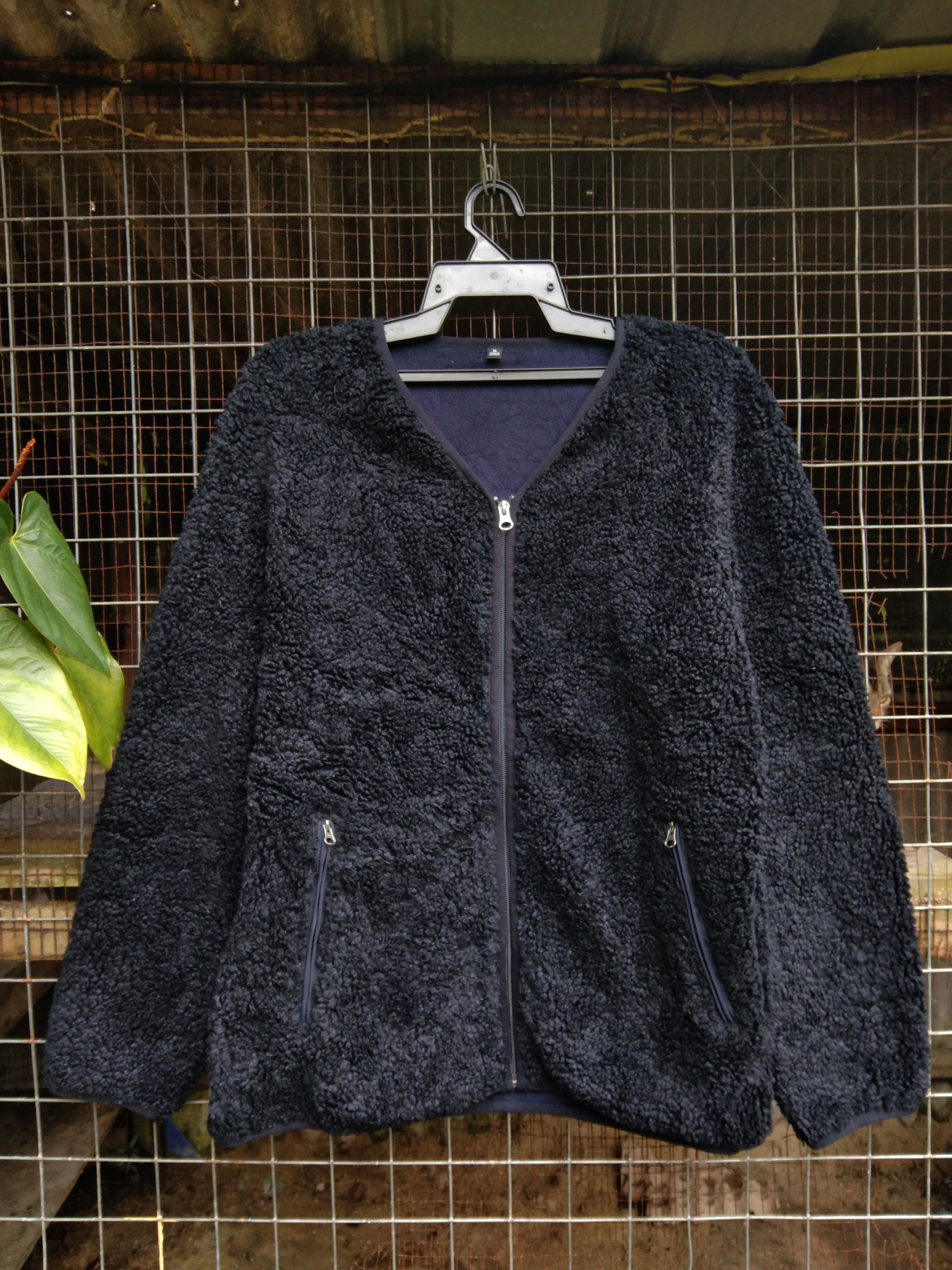 Uniqlo UNIQLO MEN'S PILE LINED FLEECE CARDIGAN Size US L / EU 52-54 / 3 - 1 Thumbnail