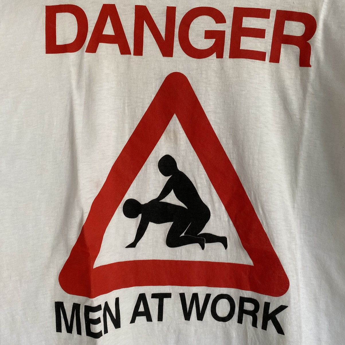 Hook-Ups × Vintage DANGER MEN AT WORK T-SHIRT Size US M / EU 48-50 / 2 - 2 Thumbnail