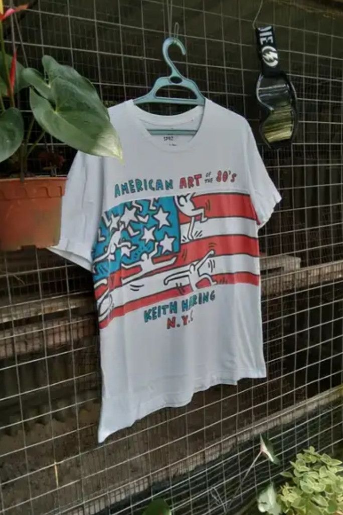 Keith Haring × Uniqlo 🔥CHRISTMAS SALES🔥KEITH HARING AMERICAN ART OF THE 80's Size US M / EU 48-50 / 2 - 3 Thumbnail