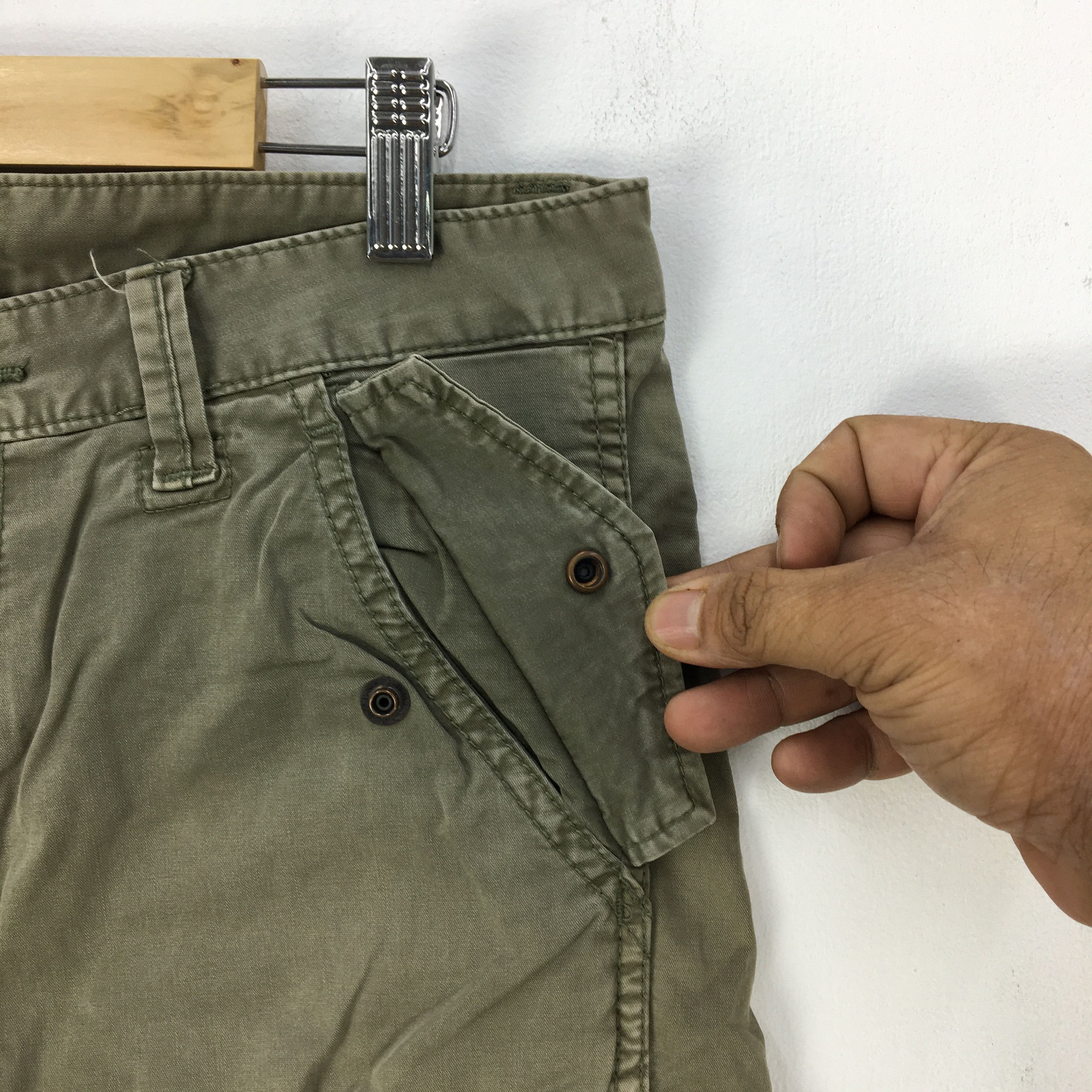 Japanese Brand × Vintage Japanese Cargo Pants Tactical Multi Pocket Utility Pants Size US 30 / EU 46 - 12 Thumbnail