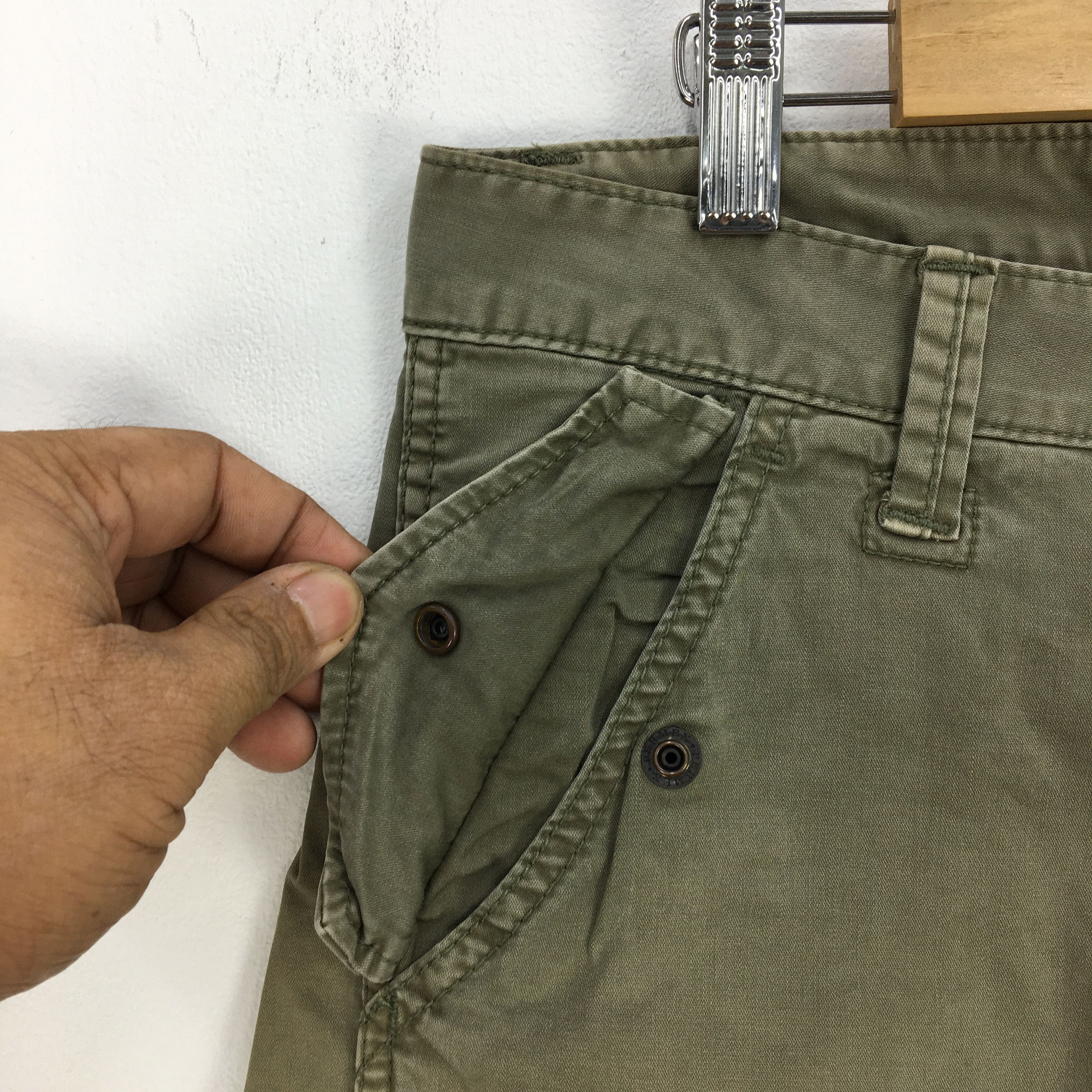 Japanese Brand × Vintage Japanese Cargo Pants Tactical Multi Pocket Utility Pants Size US 30 / EU 46 - 11 Thumbnail
