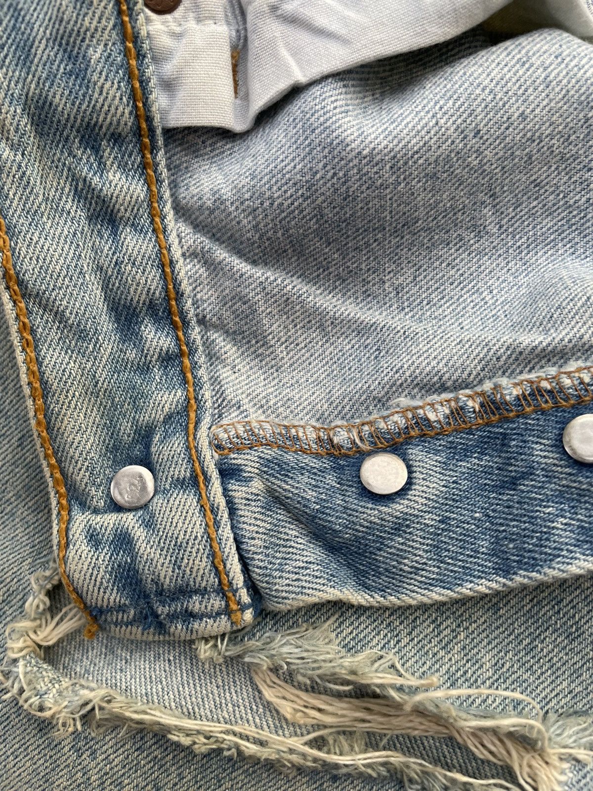 Levi's Vintage Levi’s 501 e 1994 Aging Faded Distressed Denim Size US 35 - 18 Thumbnail