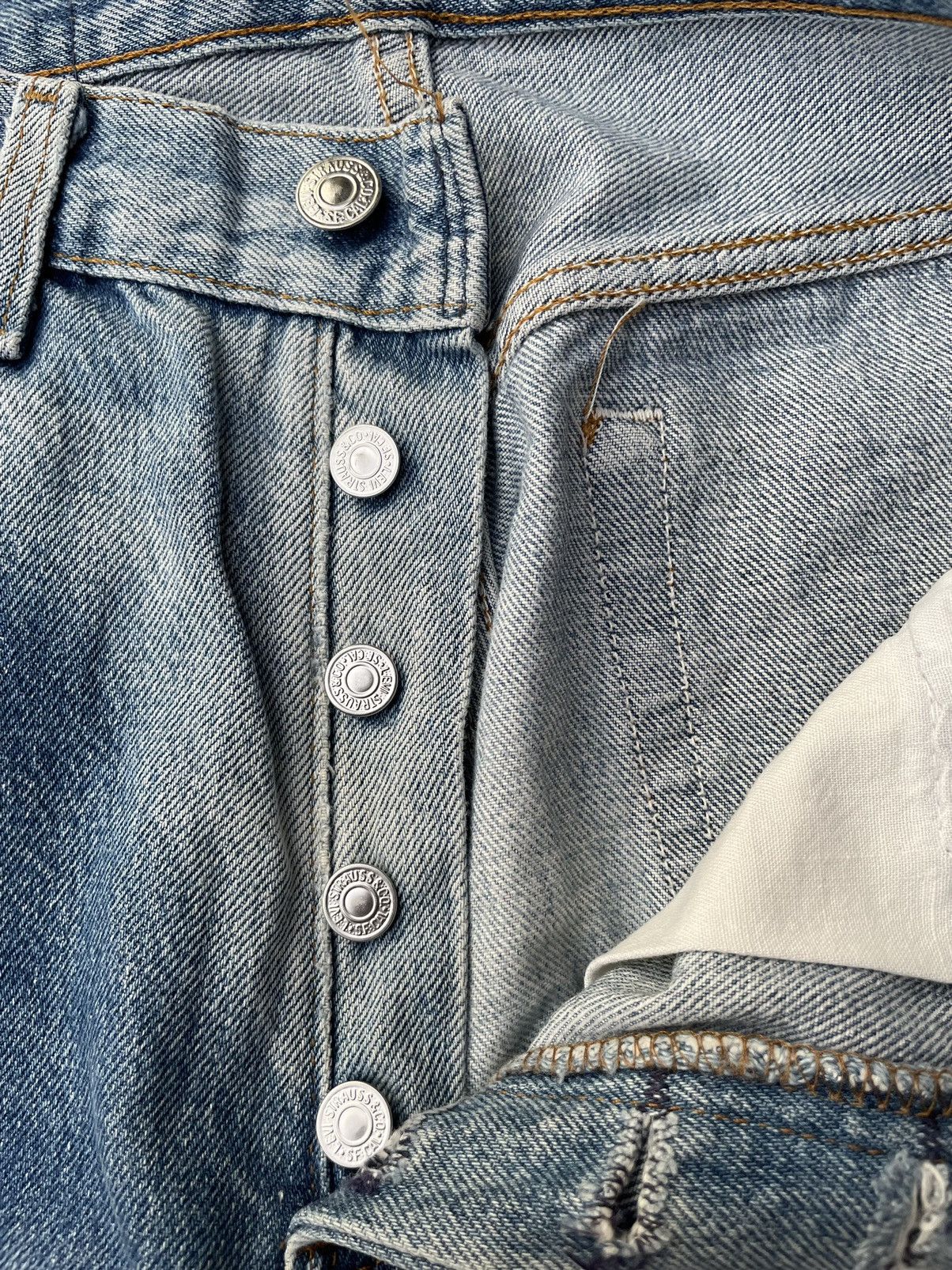 Levi's × Vintage Vintage Levi’s 501 e 1989 Aging Faded Distressed Denim Size US 28 / EU 44 - 19 Thumbnail