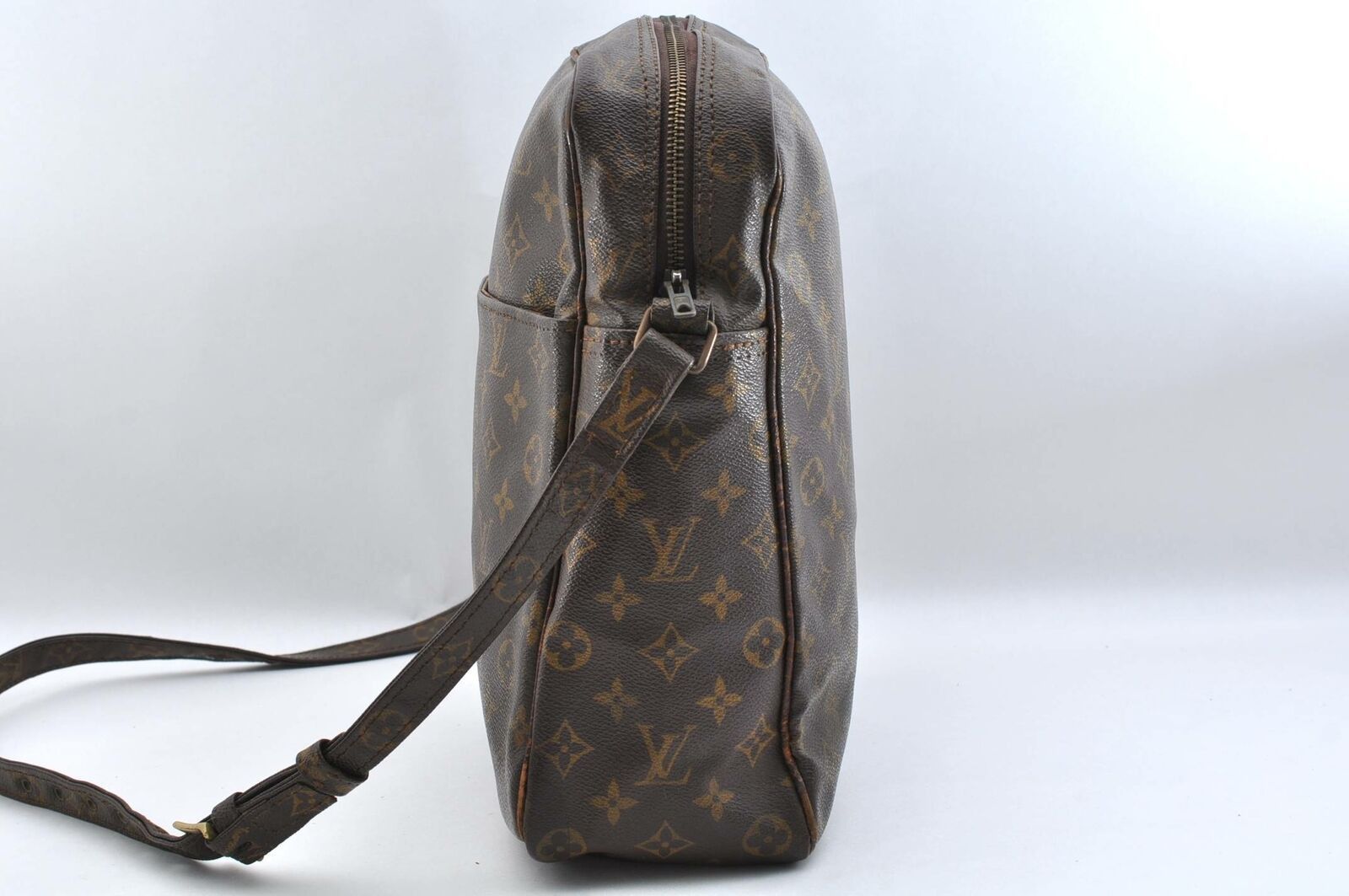 Louis Vuitton Danube Crossbody Shoulder Bag Size ONE SIZE - 3 Thumbnail