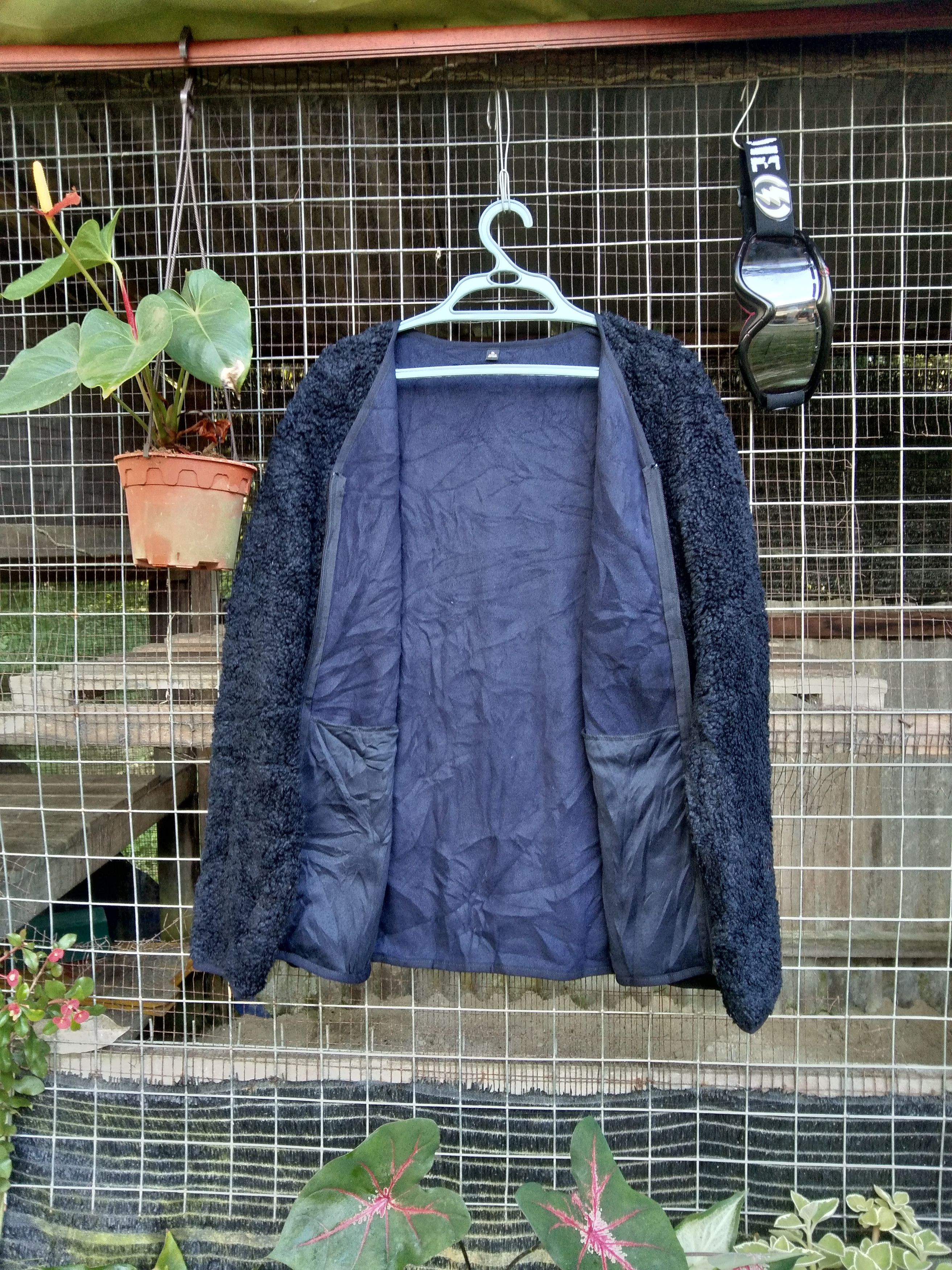 Japanese Brand UNIQLO DEEP PILE FLEECE JACKET Size US L / EU 52-54 / 3 - 7 Thumbnail