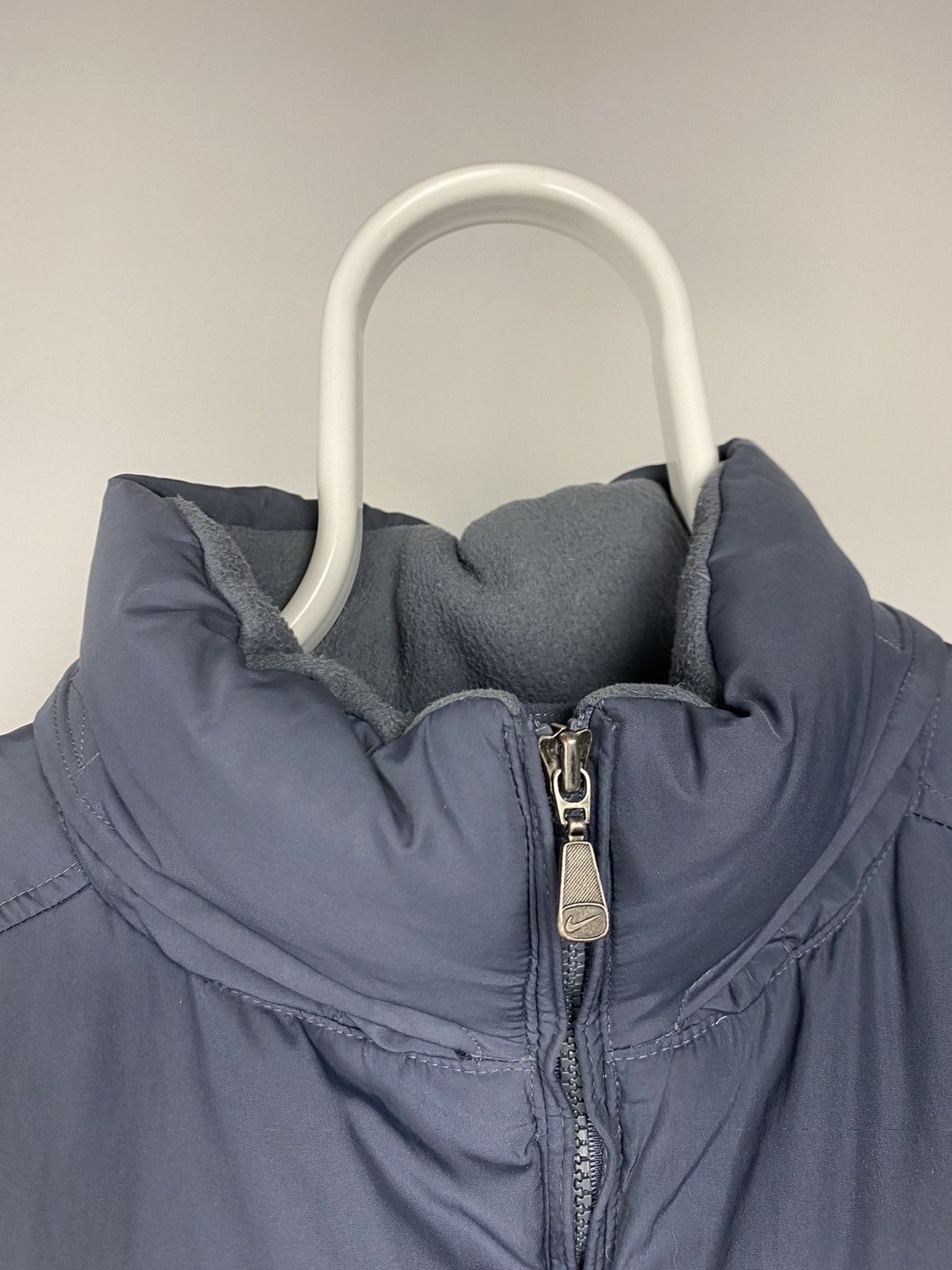 Nike × Vintage Nike vintage grey puffer vest small swoosh 2000s Size US XXL / EU 58 / 5 - 3 Thumbnail