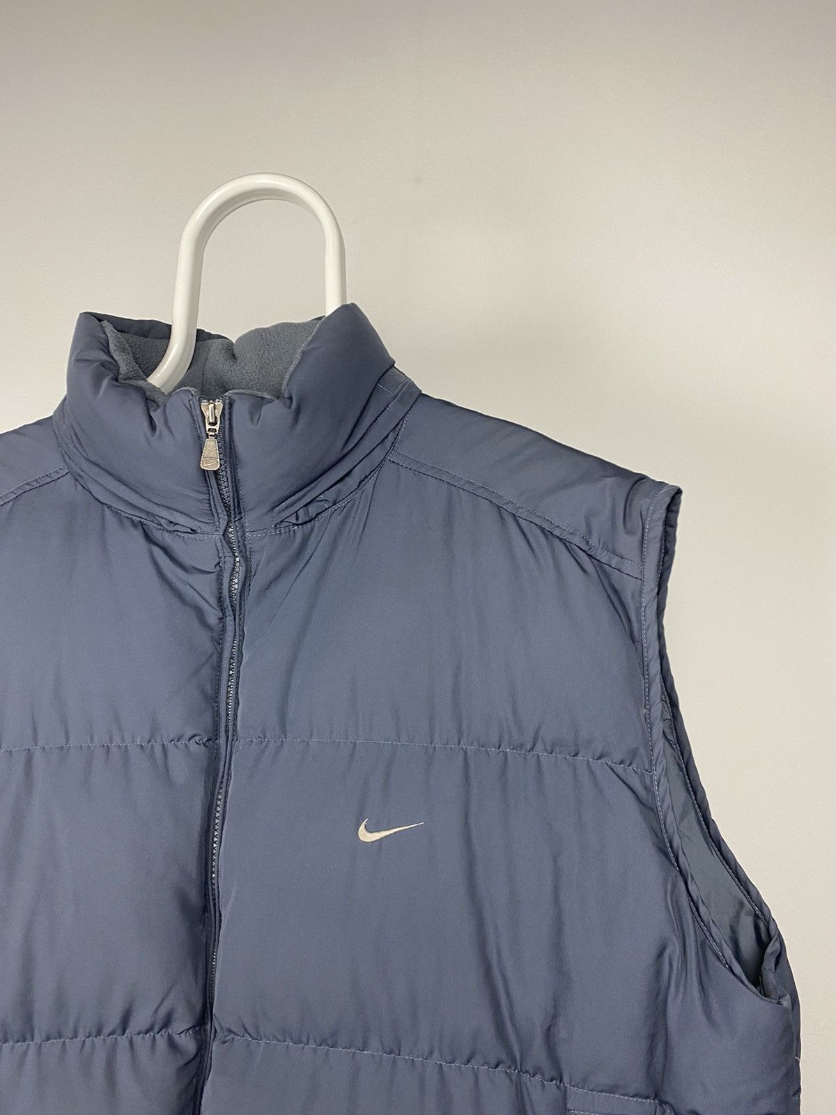 Nike × Vintage Nike vintage grey puffer vest small swoosh 2000s Size US XXL / EU 58 / 5 - 2 Thumbnail
