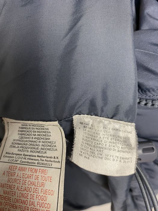 Nike Nike vintage grey puffer vest small swoosh 2000s | Grailed